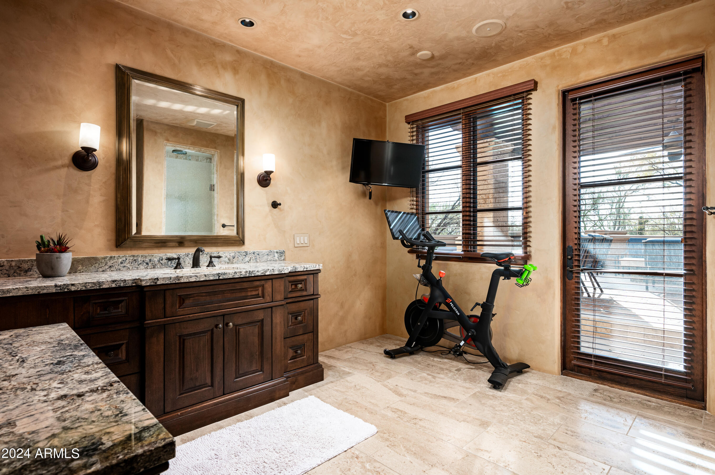 DC RANCH - Residential
