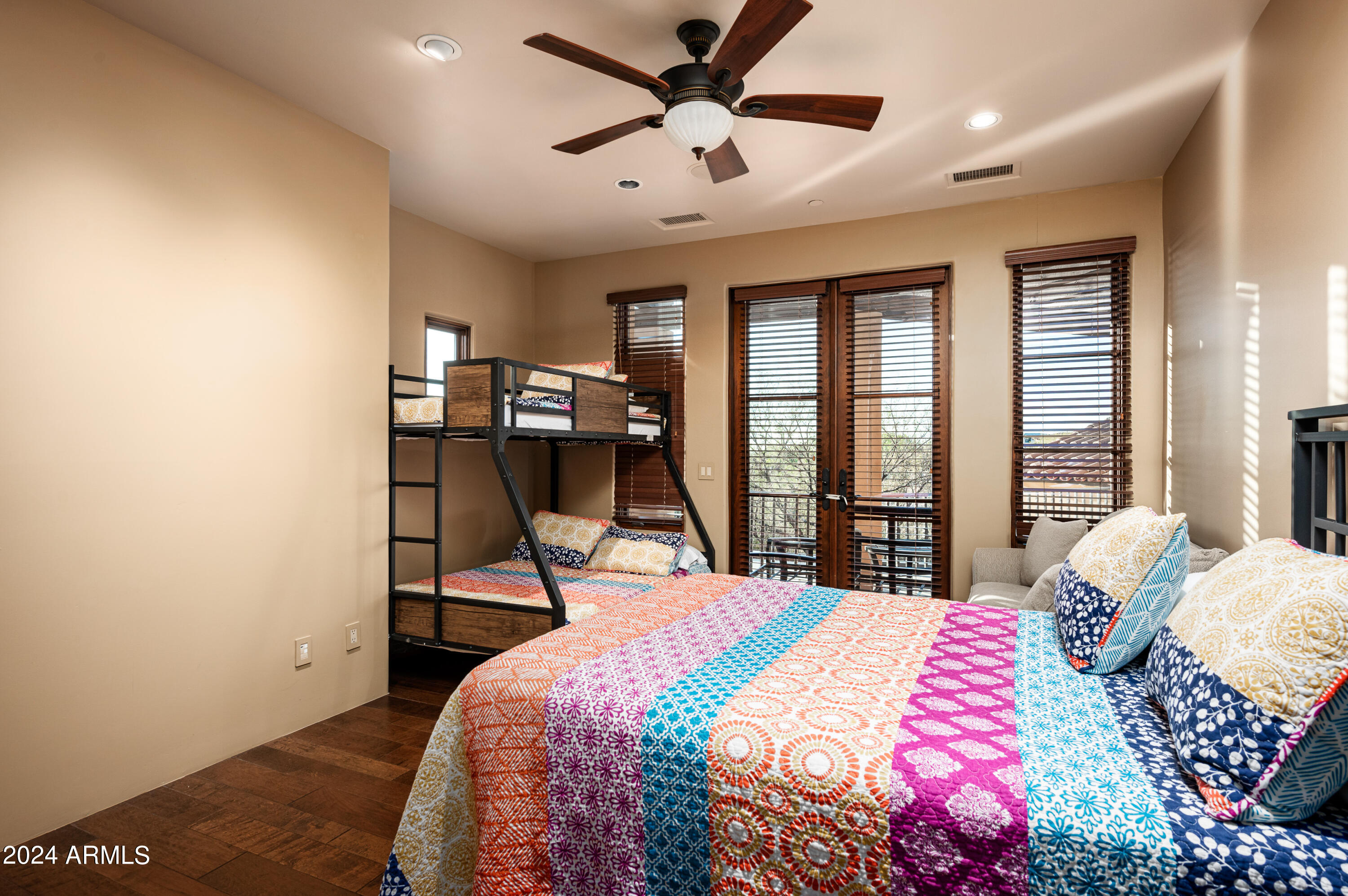 DC RANCH - Residential