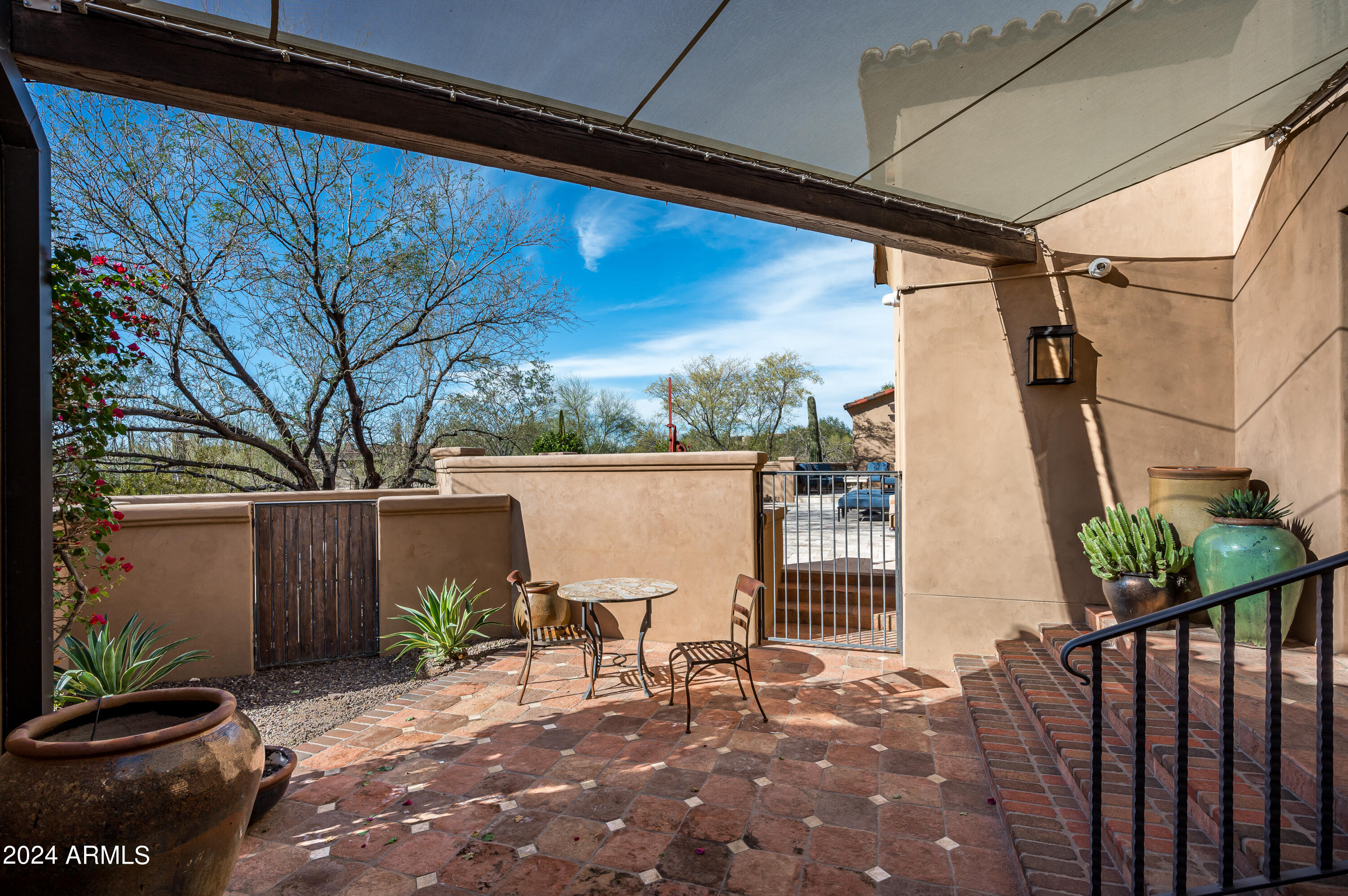 DC RANCH - Residential