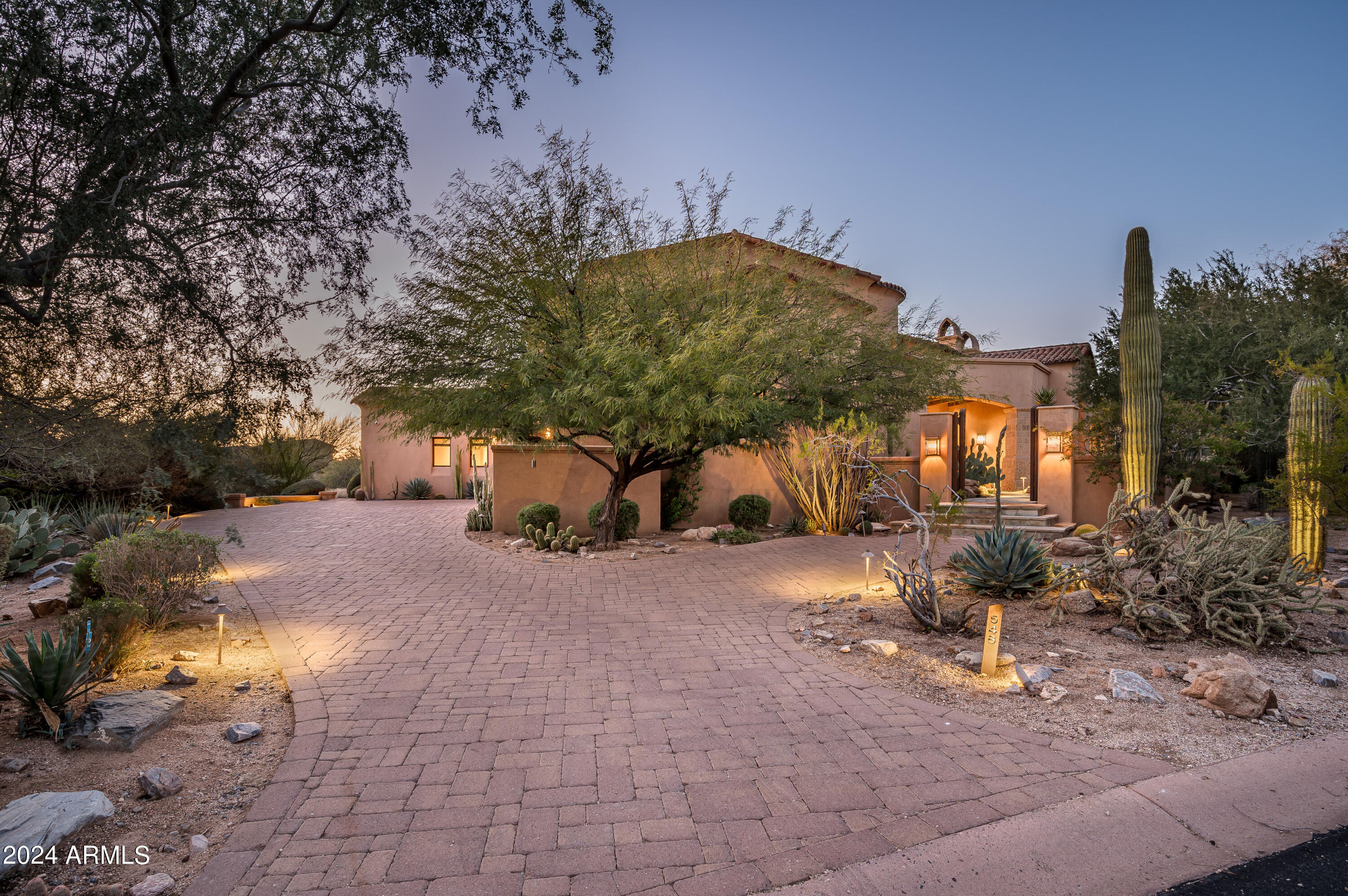 DC RANCH - Residential