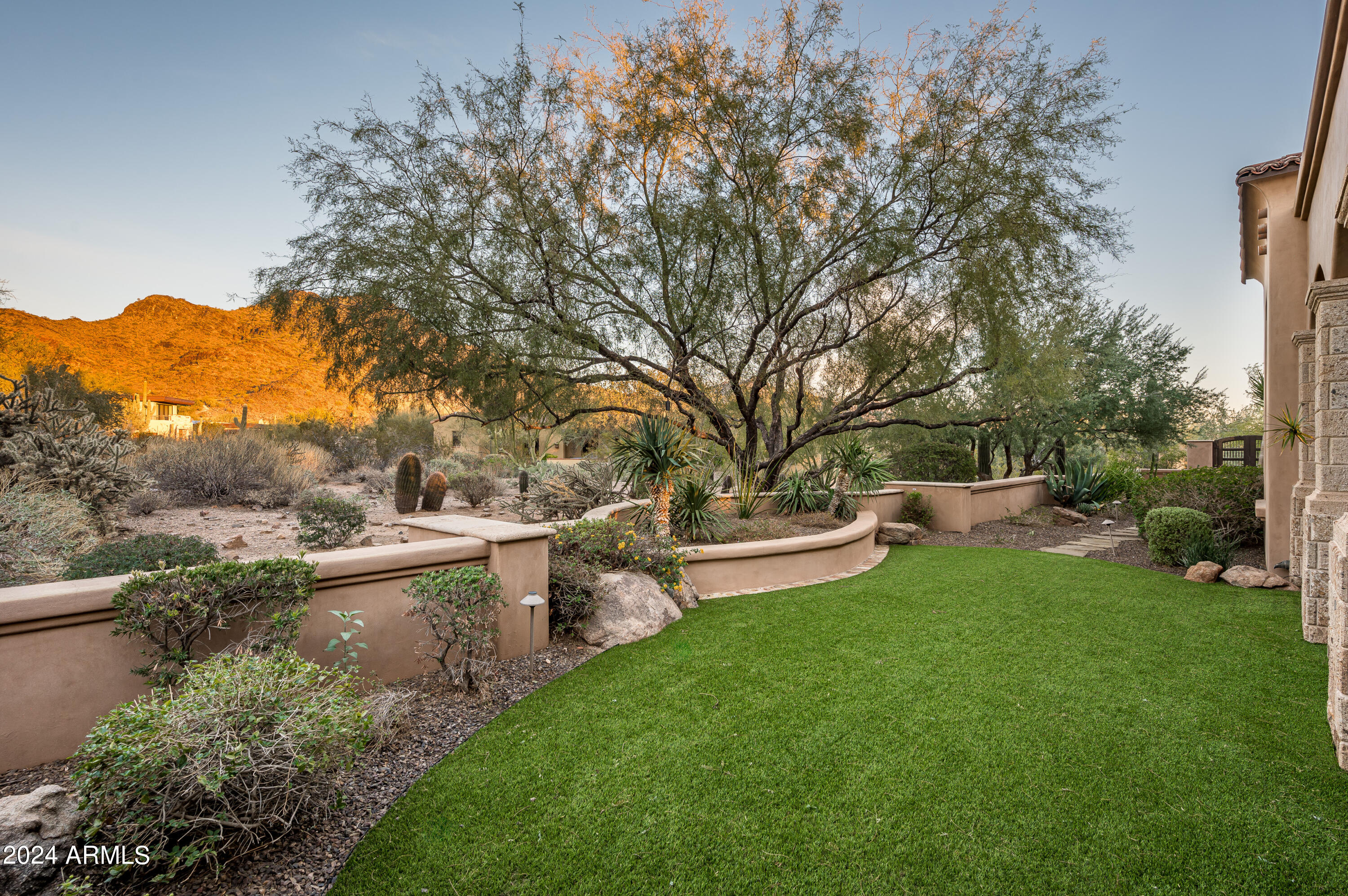 DC RANCH - Residential