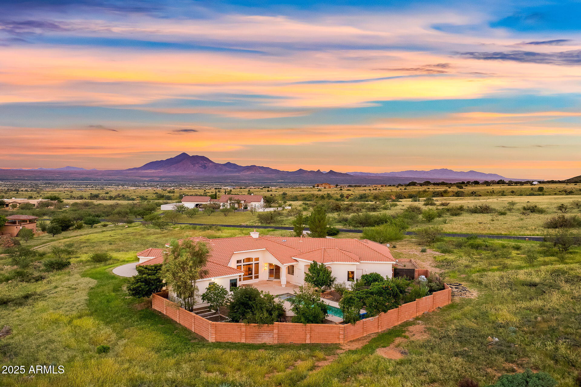 WILD HORSE 2 - Residential