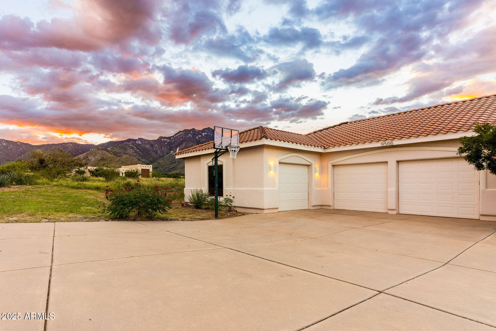 WILD HORSE 2 - Residential