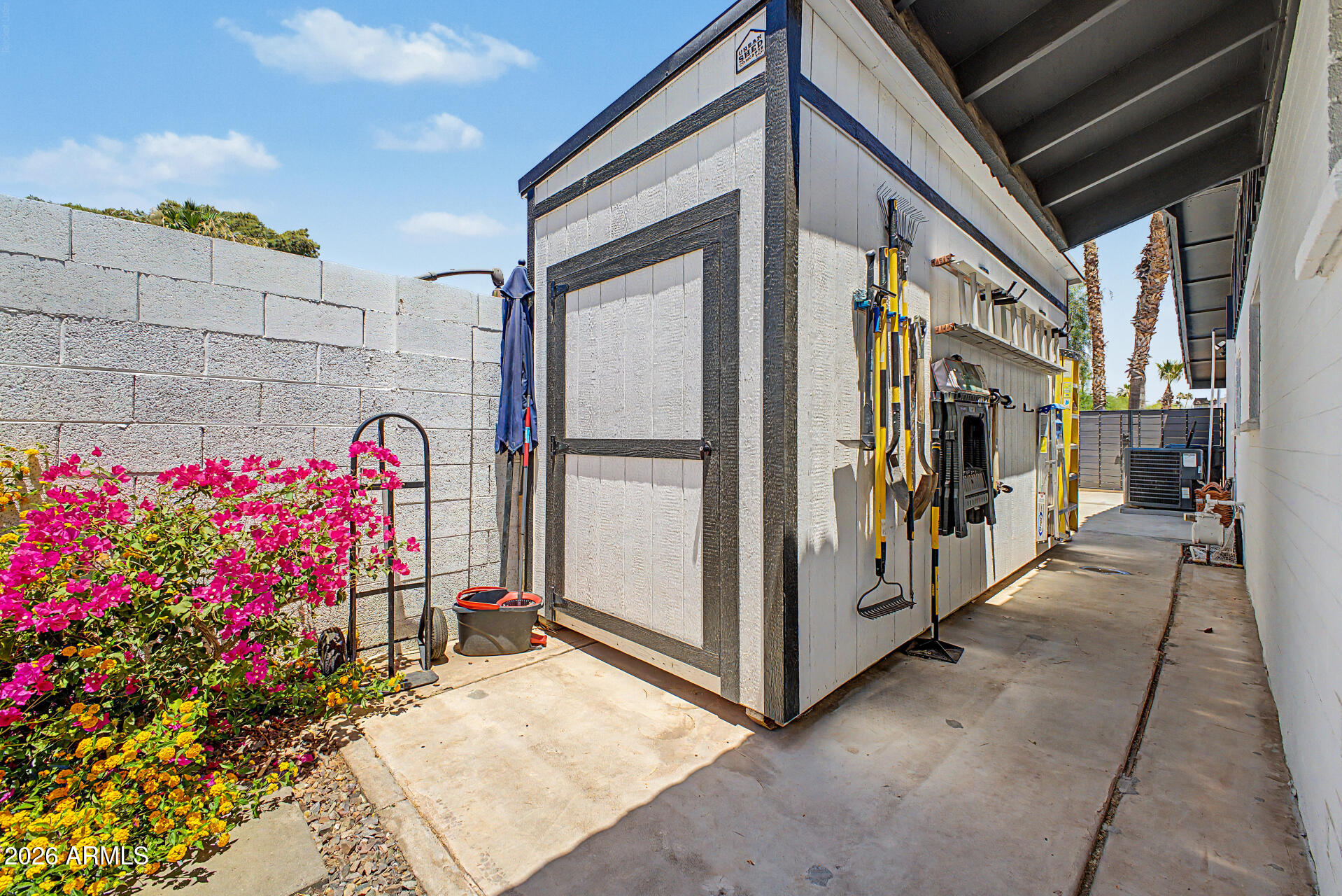MOONRIDGE ESTATES - Residential