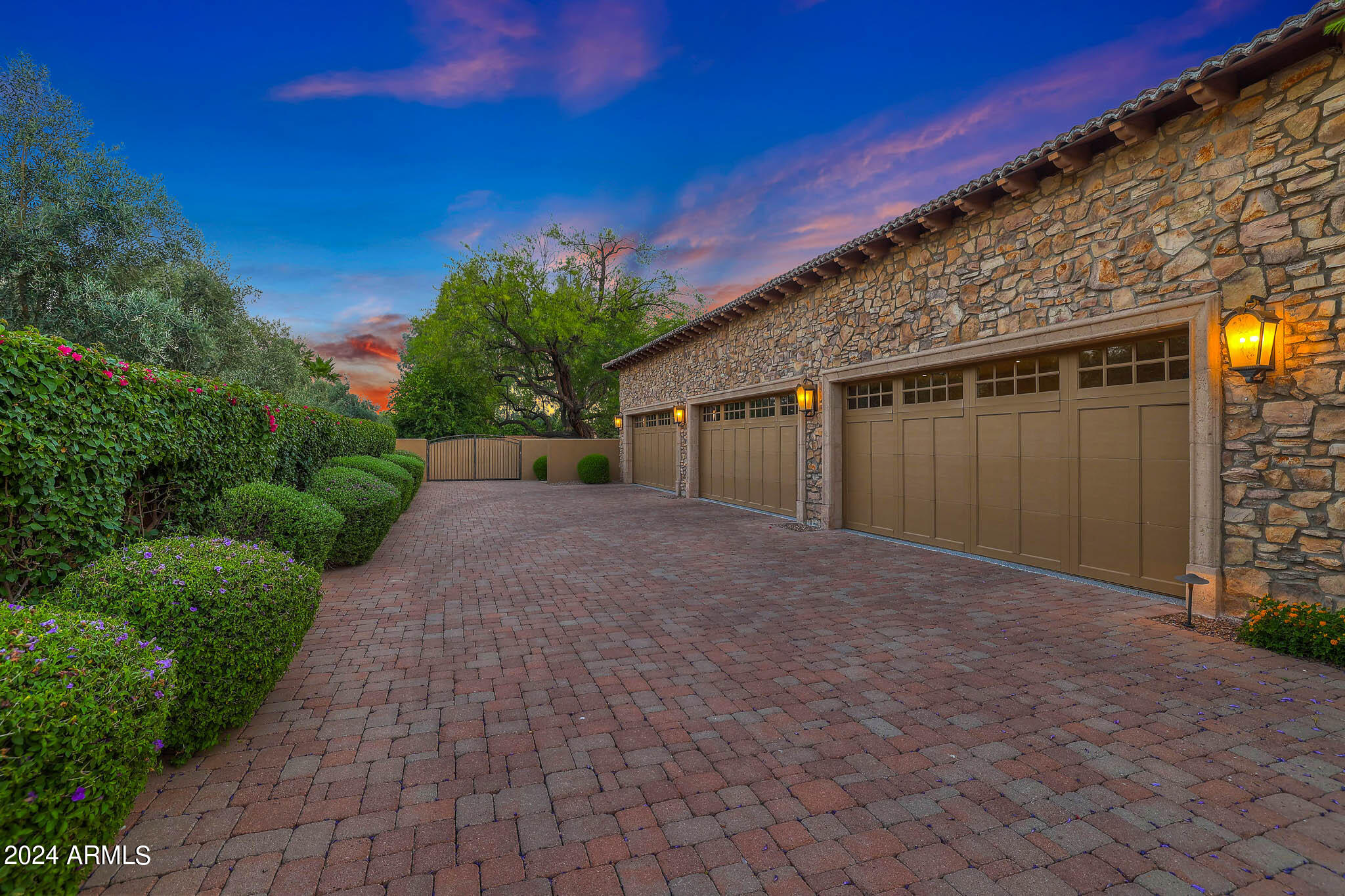 MALCOMB ESTATES - Residential