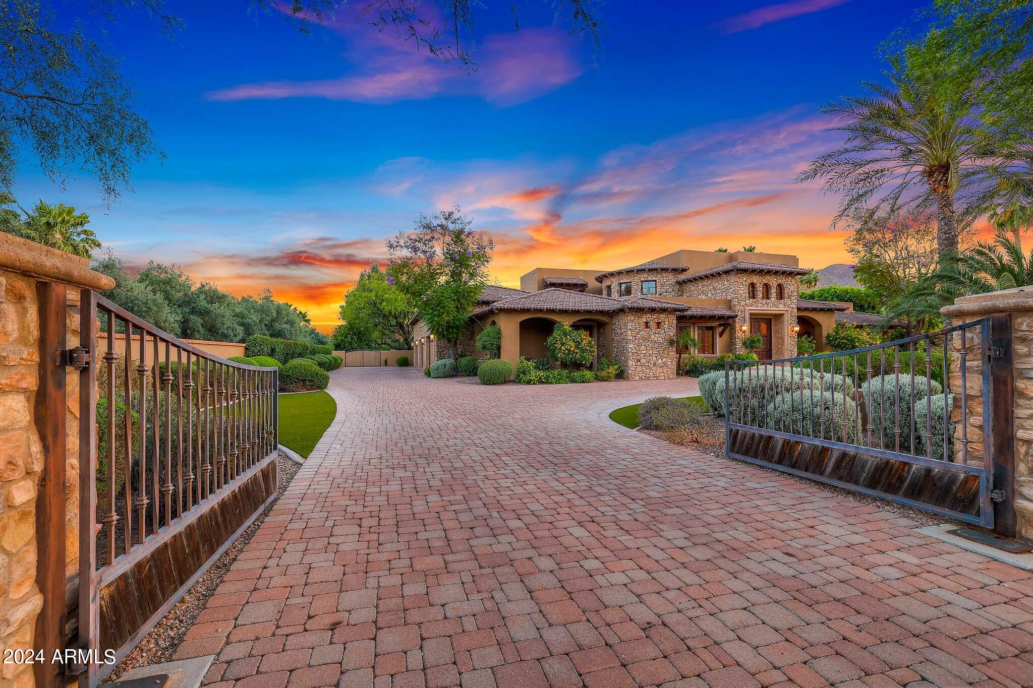 MALCOMB ESTATES - Residential