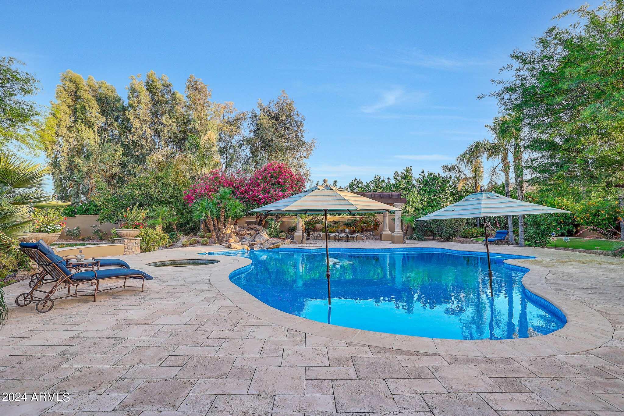 MALCOMB ESTATES - Residential