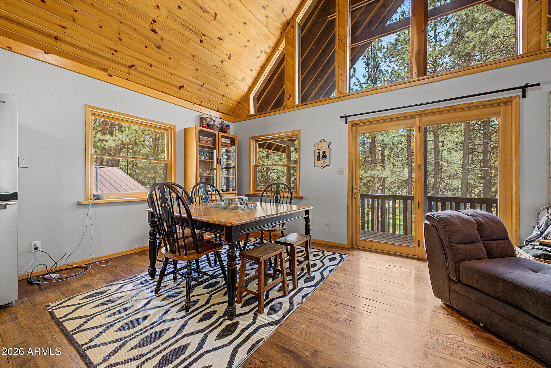 FOREST LAKES ESTATES 5 - Residential