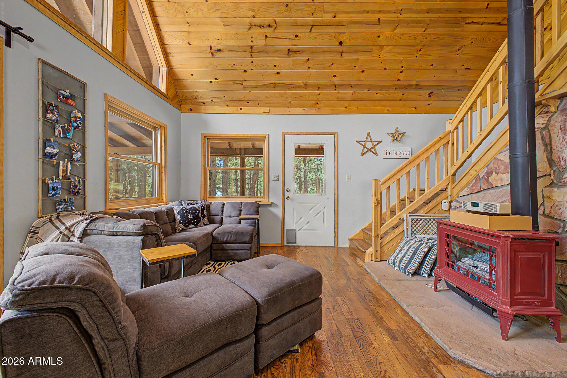 FOREST LAKES ESTATES 5 - Residential