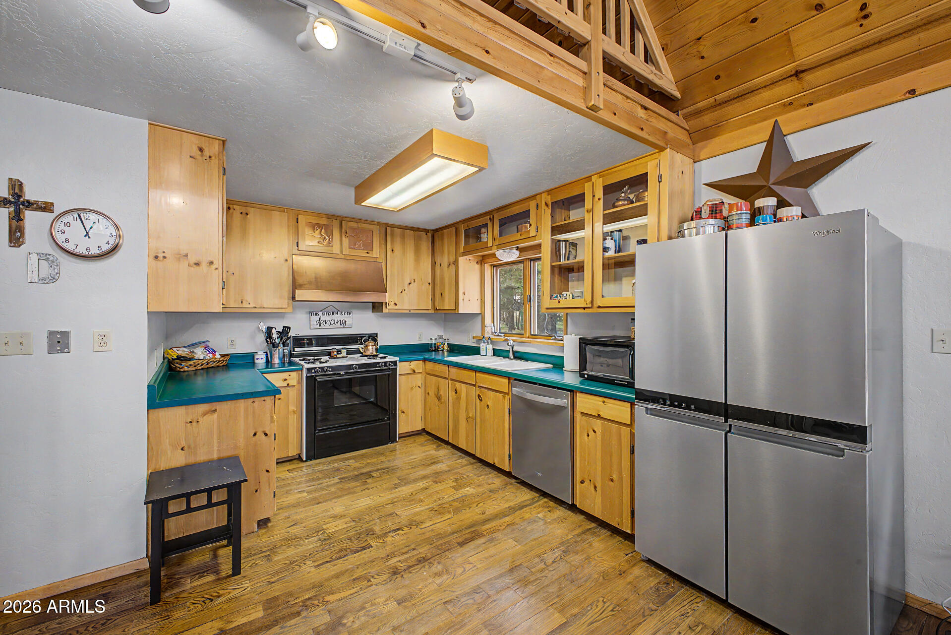 FOREST LAKES ESTATES 5 - Residential