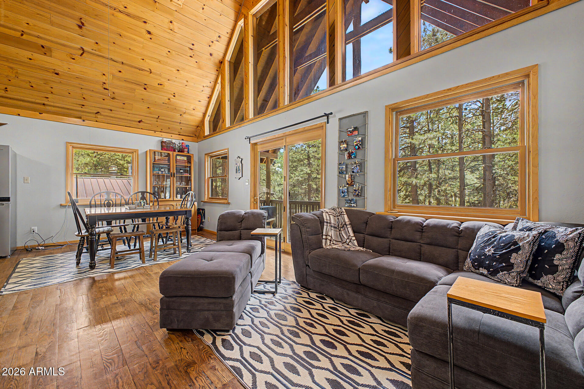 FOREST LAKES ESTATES 5 - Residential