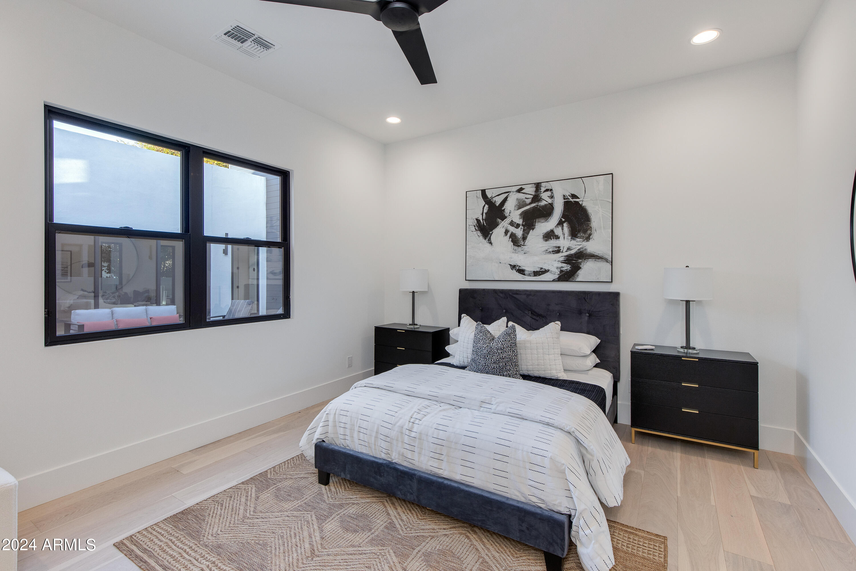 WHITCOMBS ROUNDUP RANCHOS - Residential