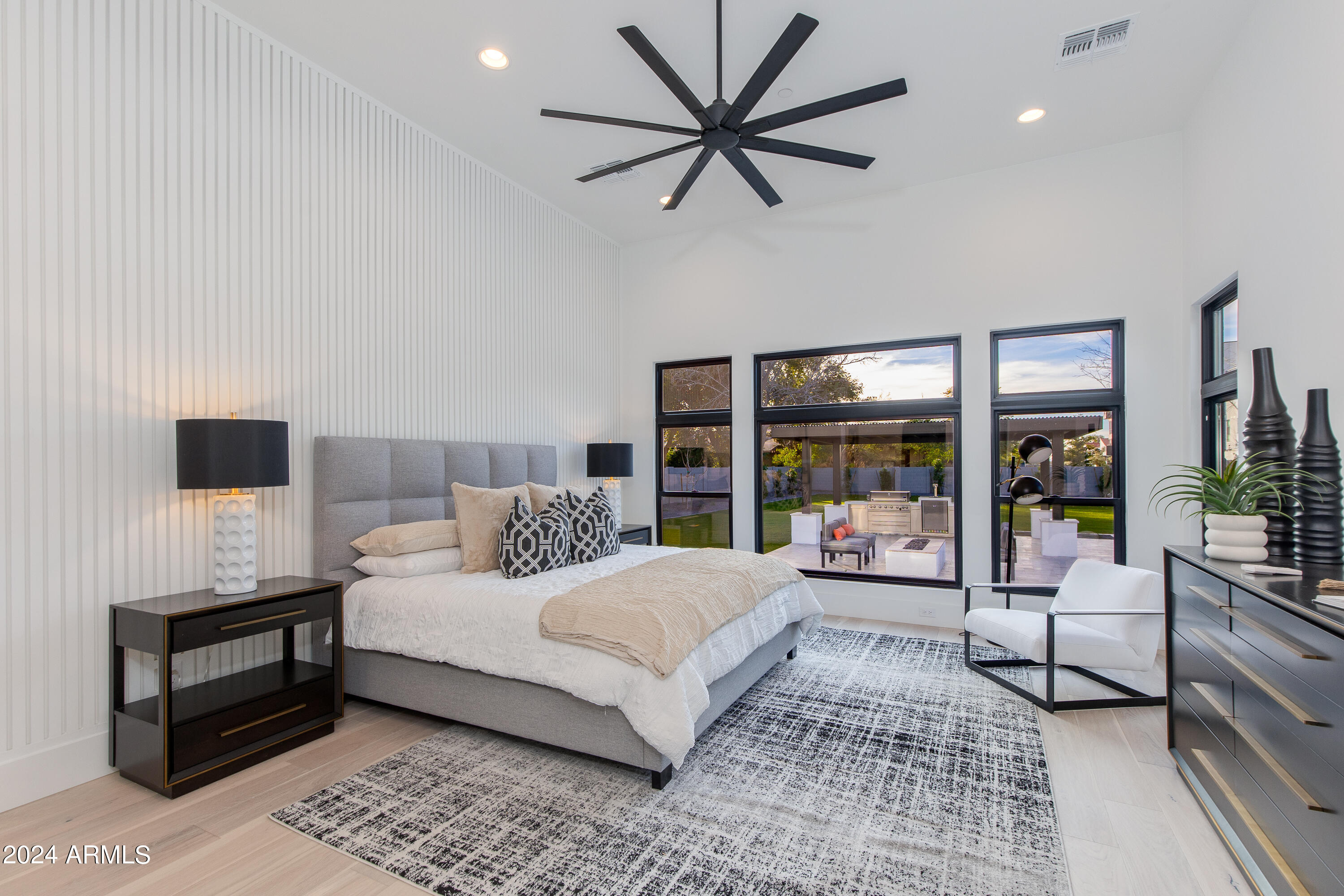 WHITCOMBS ROUNDUP RANCHOS - Residential