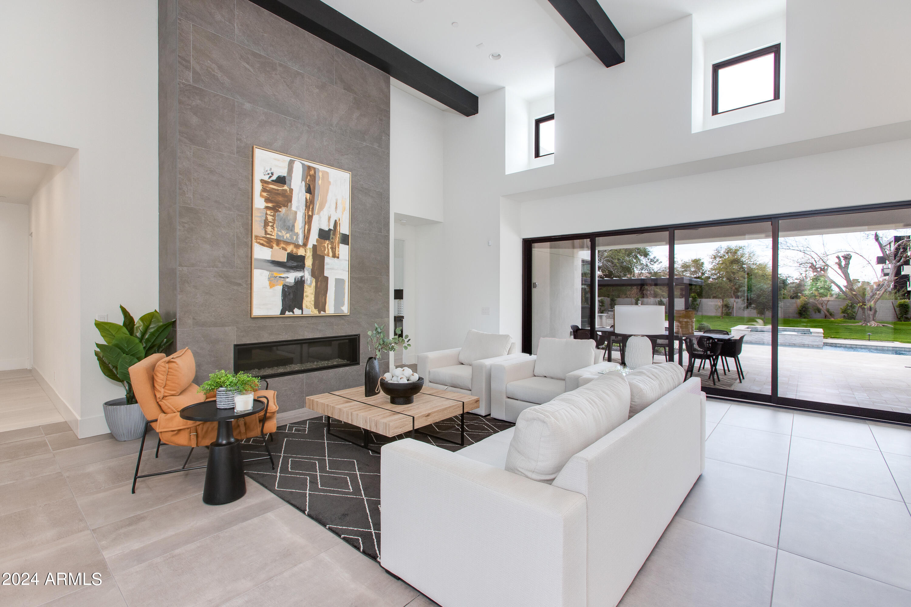 WHITCOMBS ROUNDUP RANCHOS - Residential