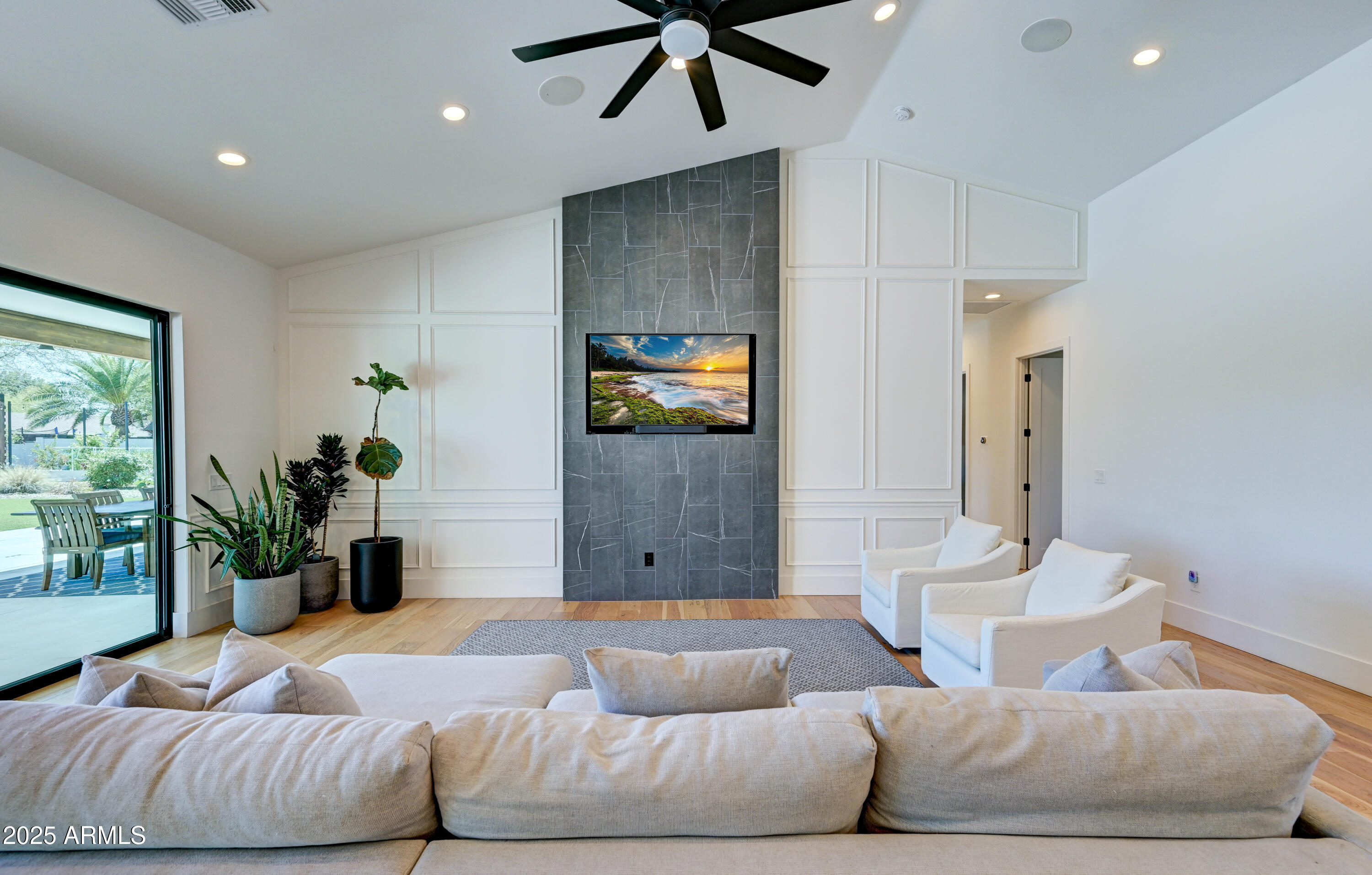 AVANT 1 UNIT 2 - Residential