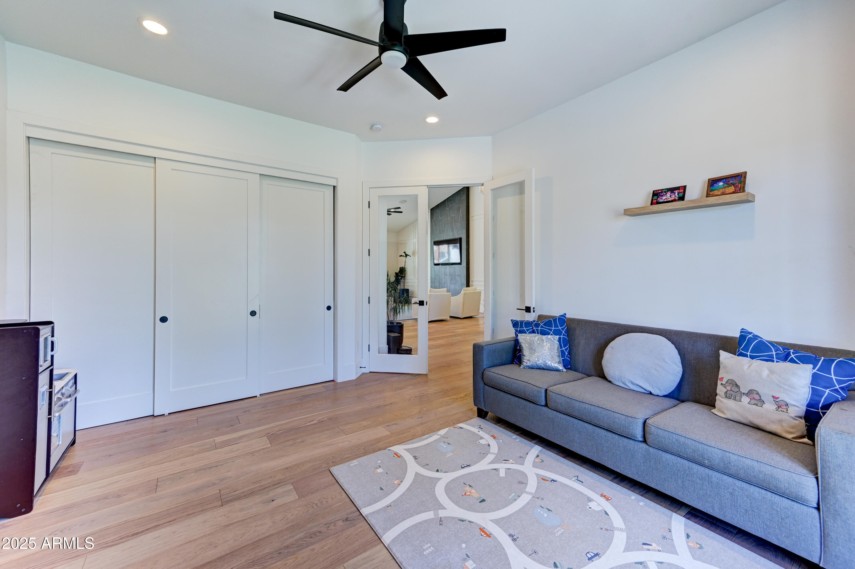 AVANT 1 UNIT 2 - Residential