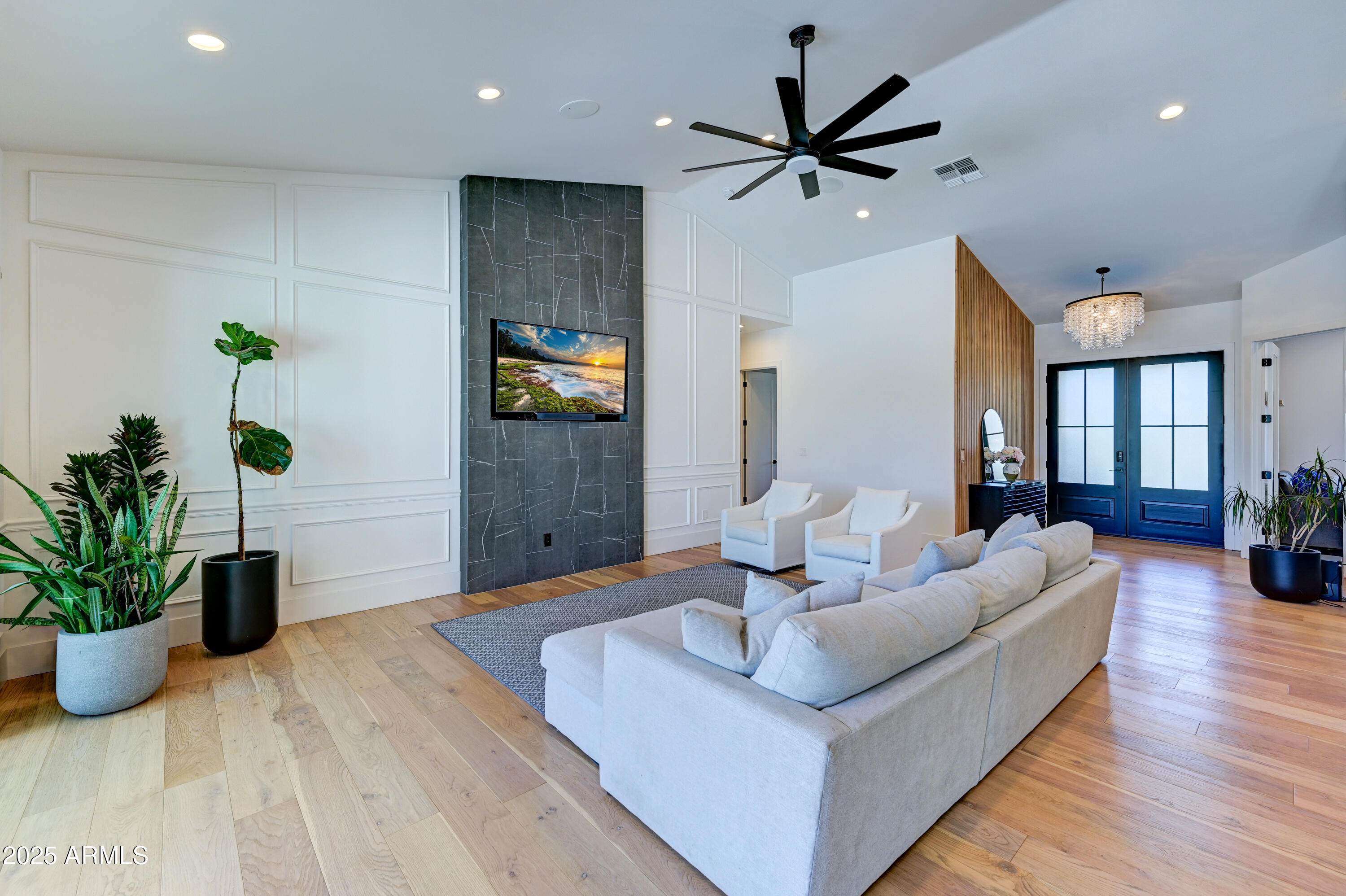 AVANT 1 UNIT 2 - Residential