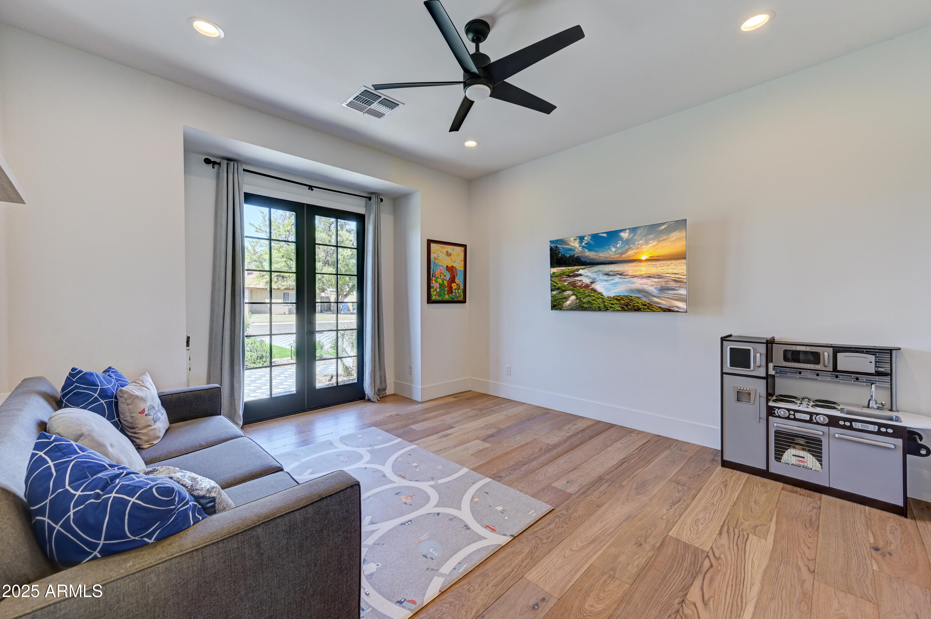 AVANT 1 UNIT 2 - Residential