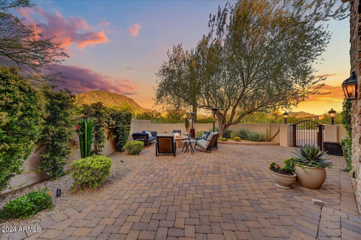 DESERT HIGHLANDS - Residential