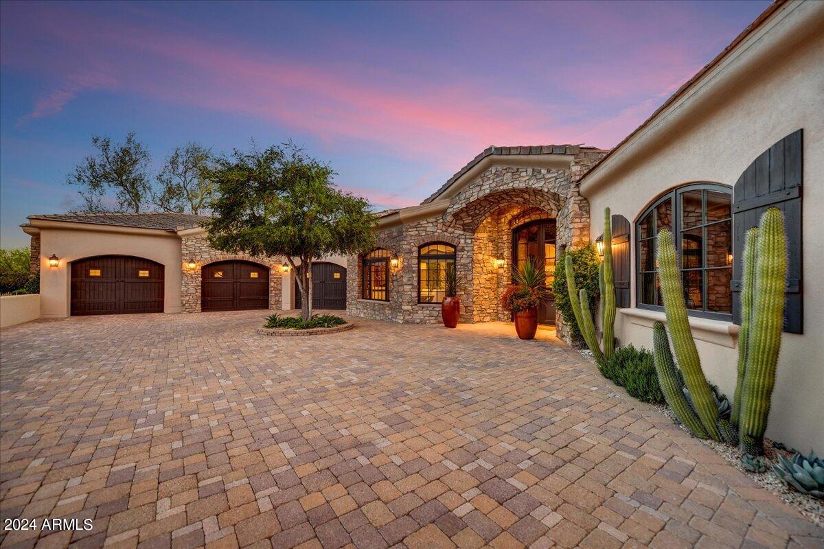 DESERT HIGHLANDS - Residential