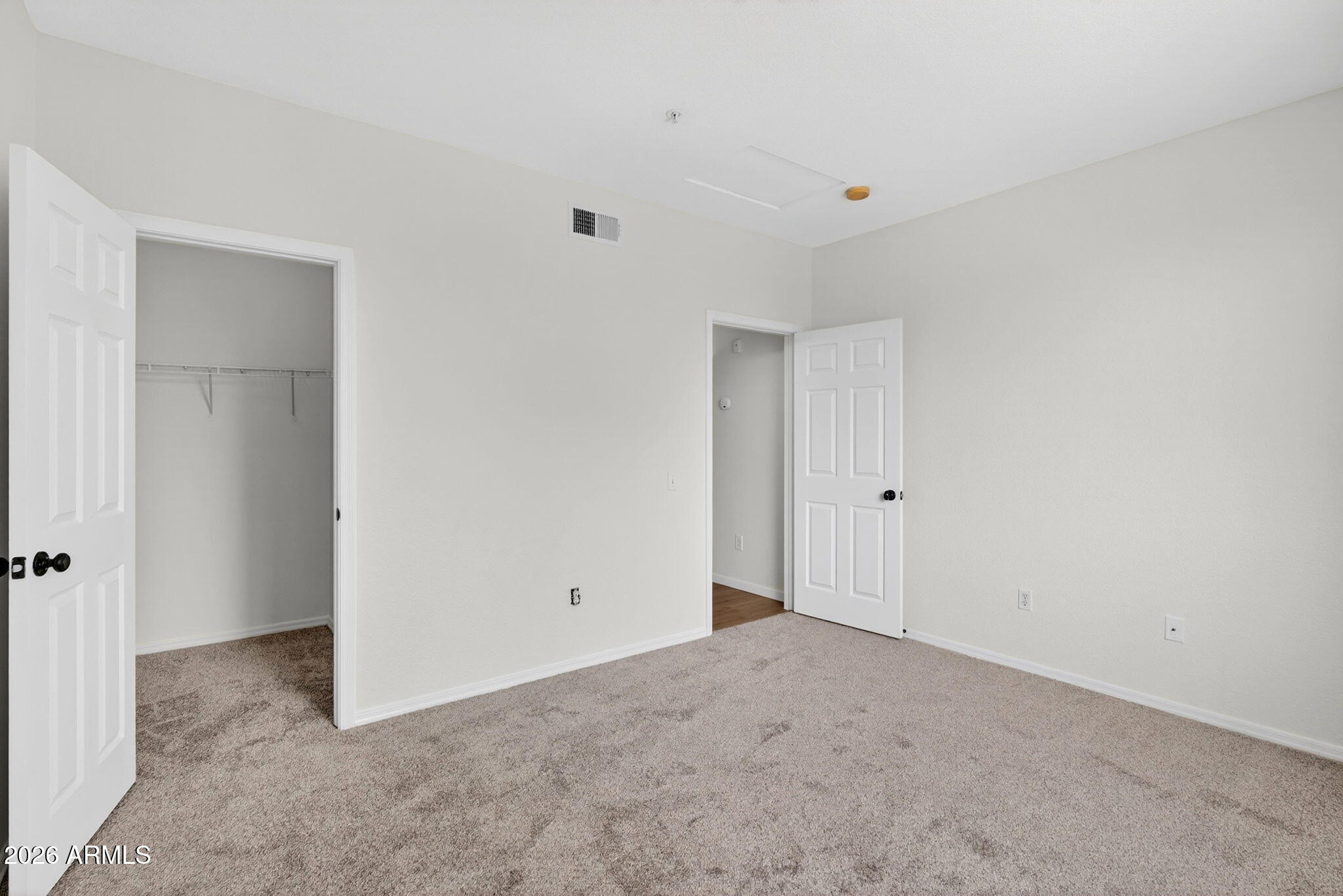 RED ROX CONDOMINIUM - Residential