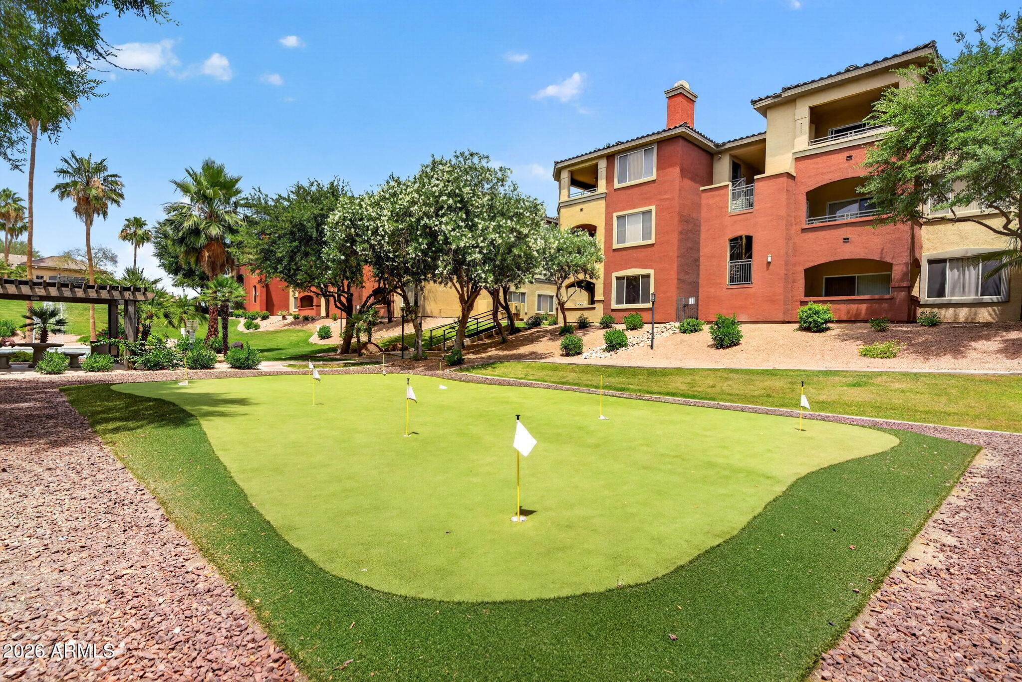 RED ROX CONDOMINIUM - Residential