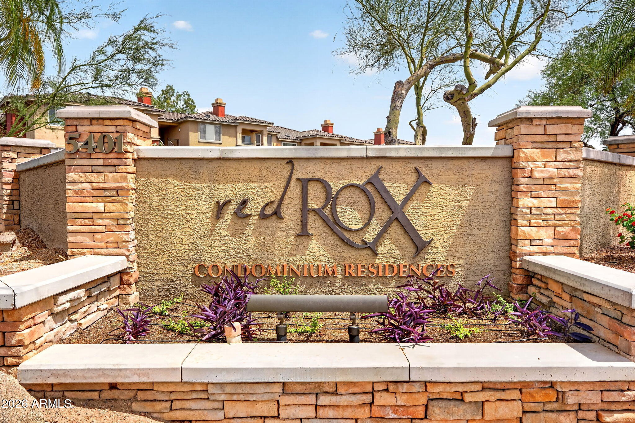 RED ROX CONDOMINIUM - Residential