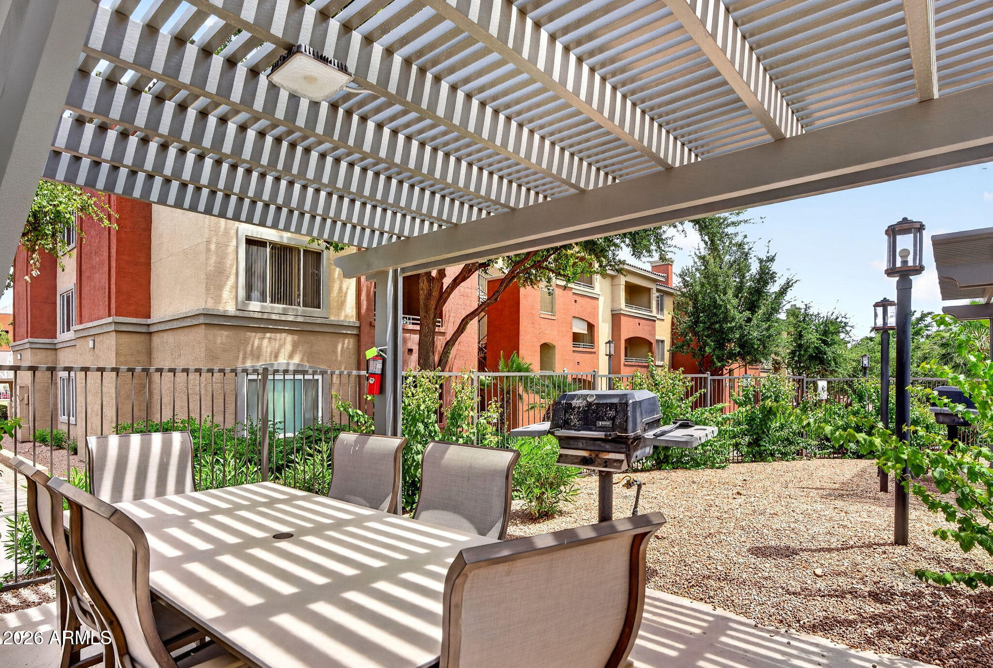 RED ROX CONDOMINIUM - Residential