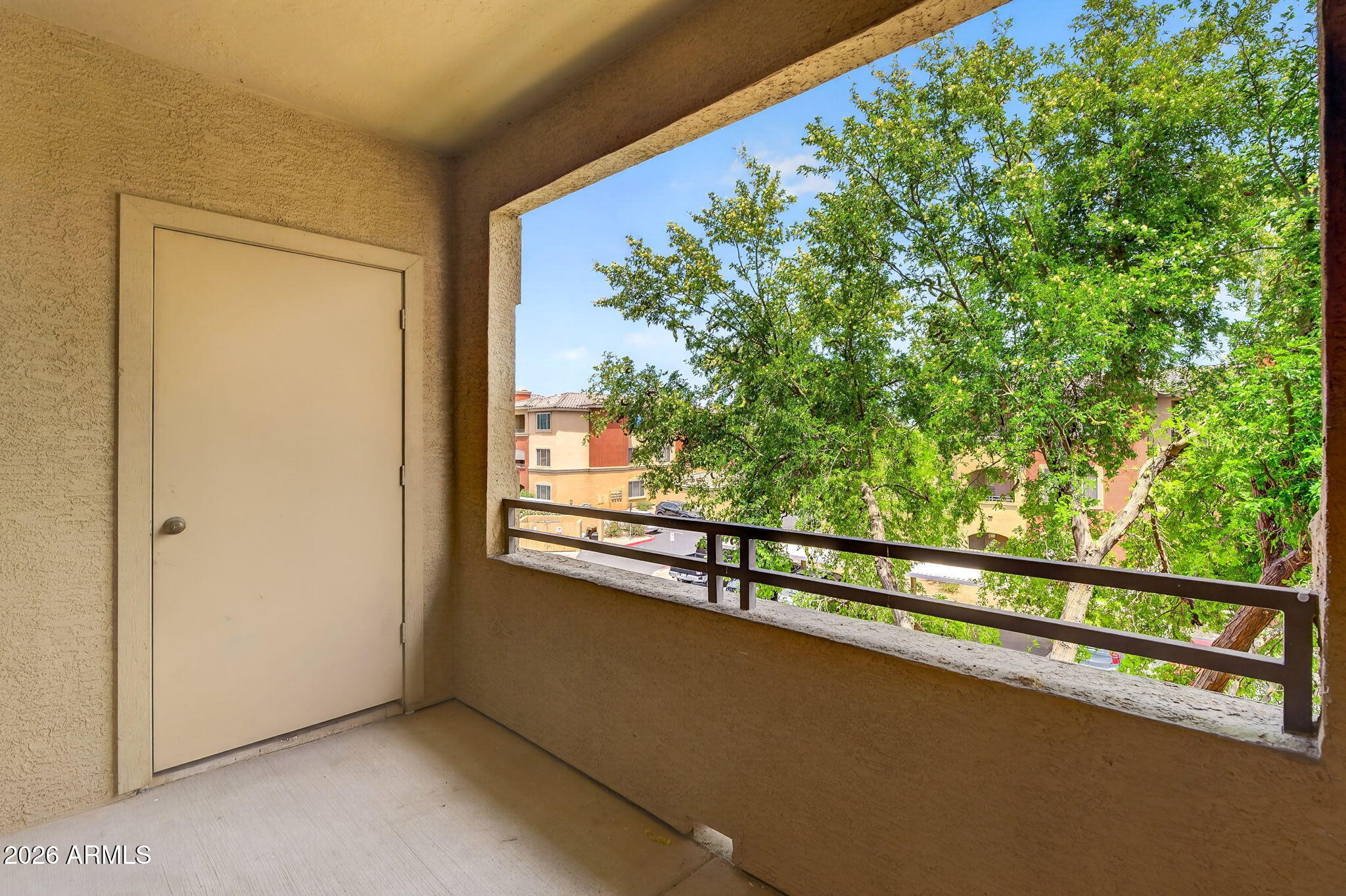 RED ROX CONDOMINIUM - Residential