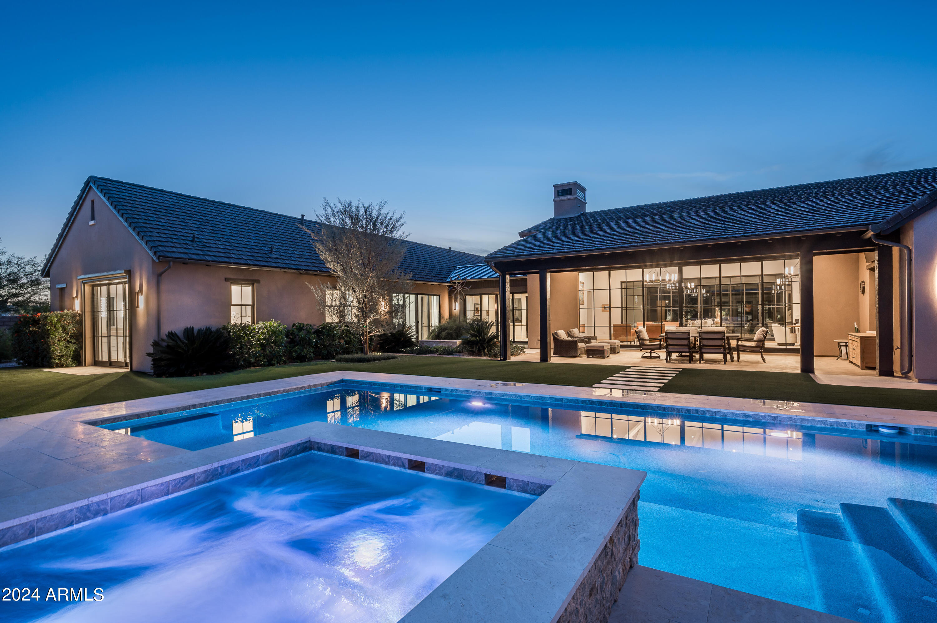 WHITE HORSE - Residential
