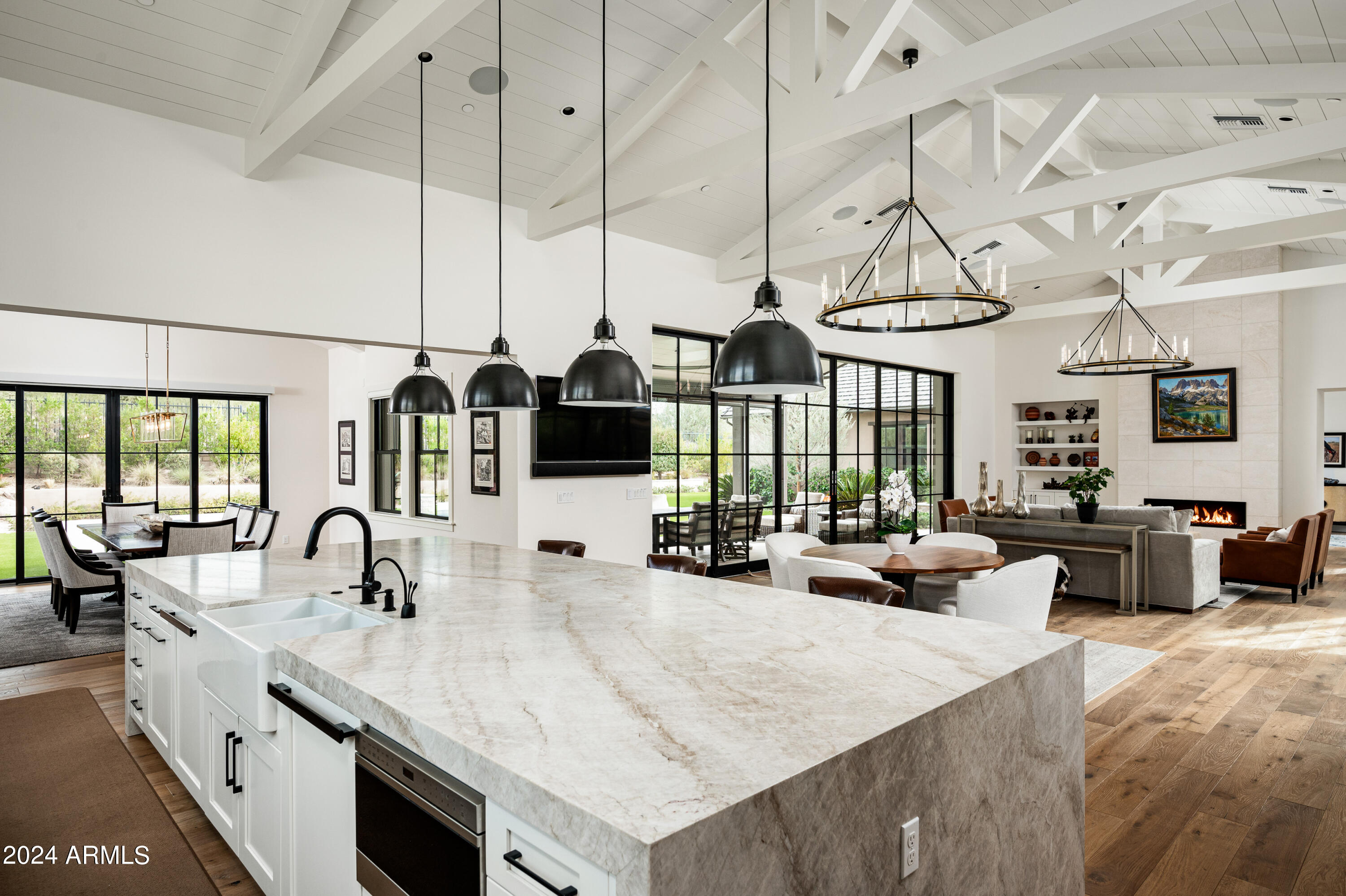WHITE HORSE - Residential