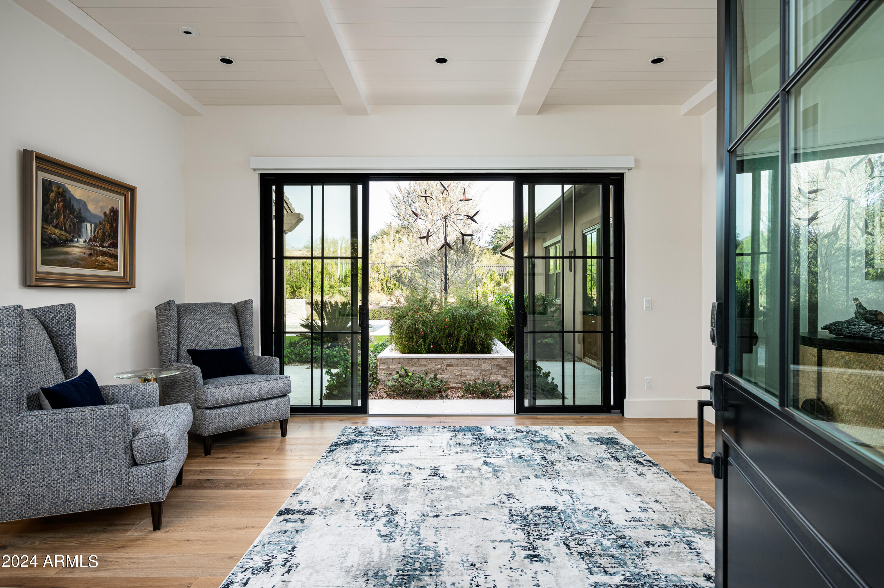 WHITE HORSE - Residential