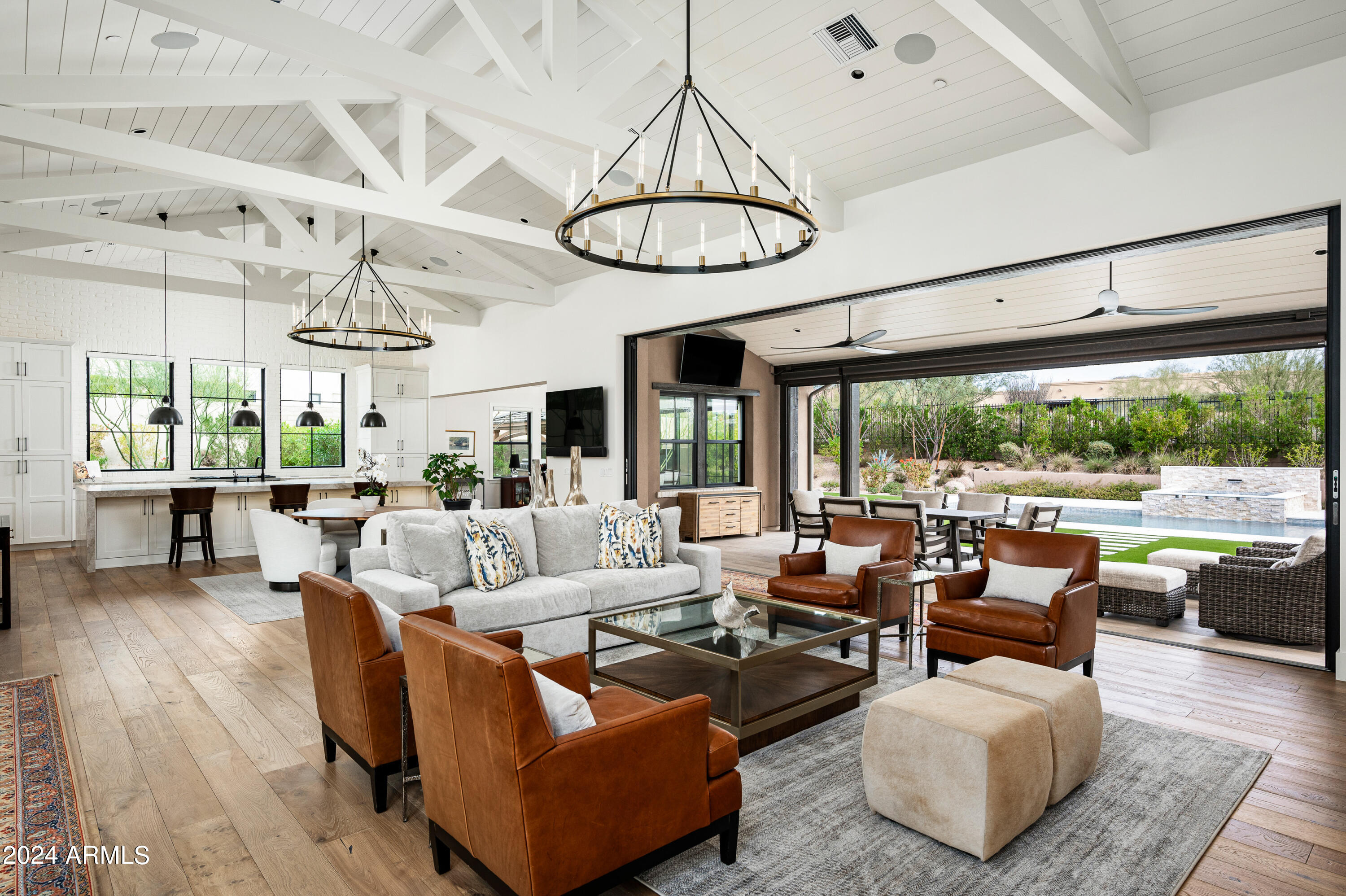 WHITE HORSE - Residential