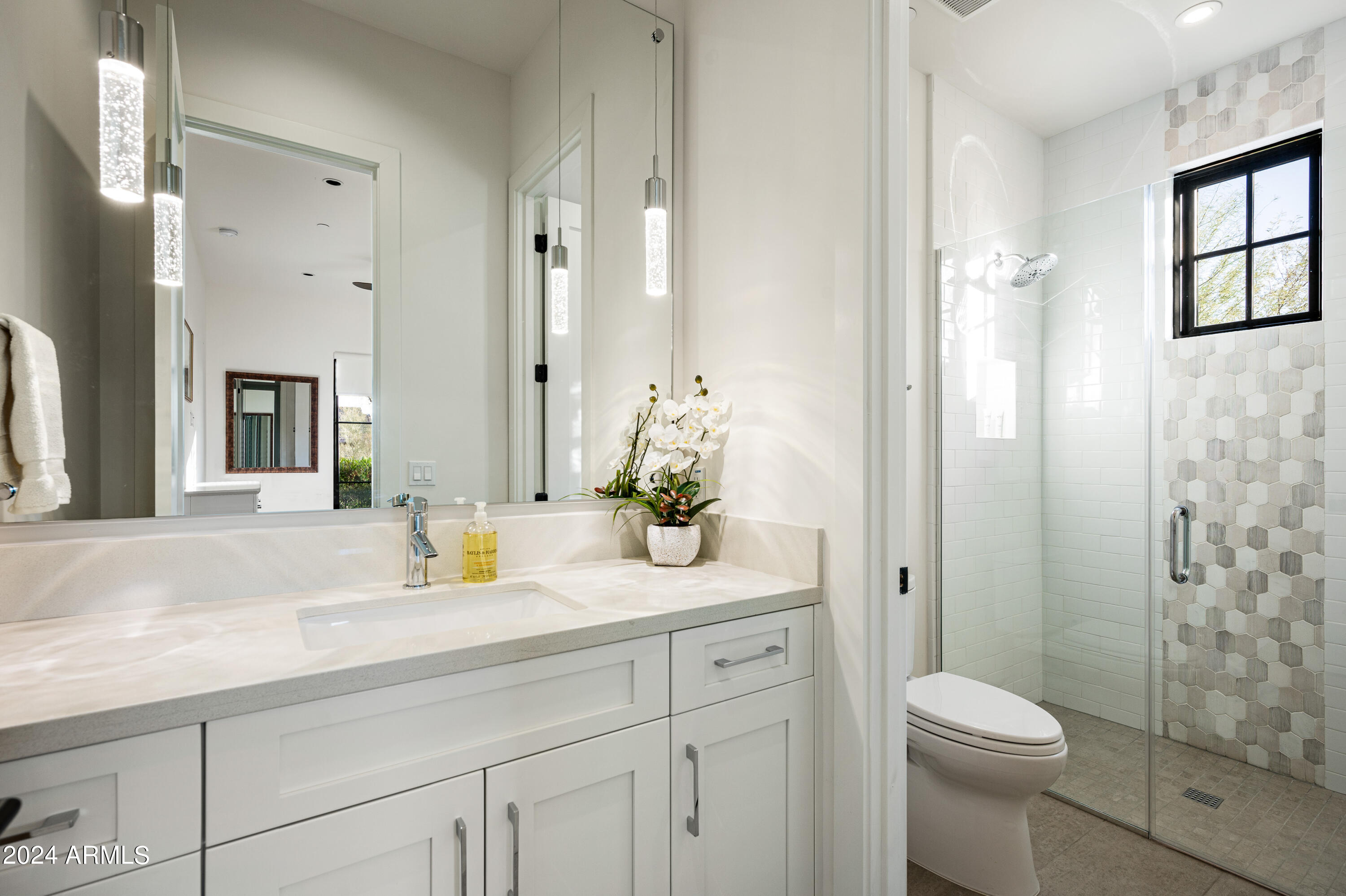 WHITE HORSE - Residential