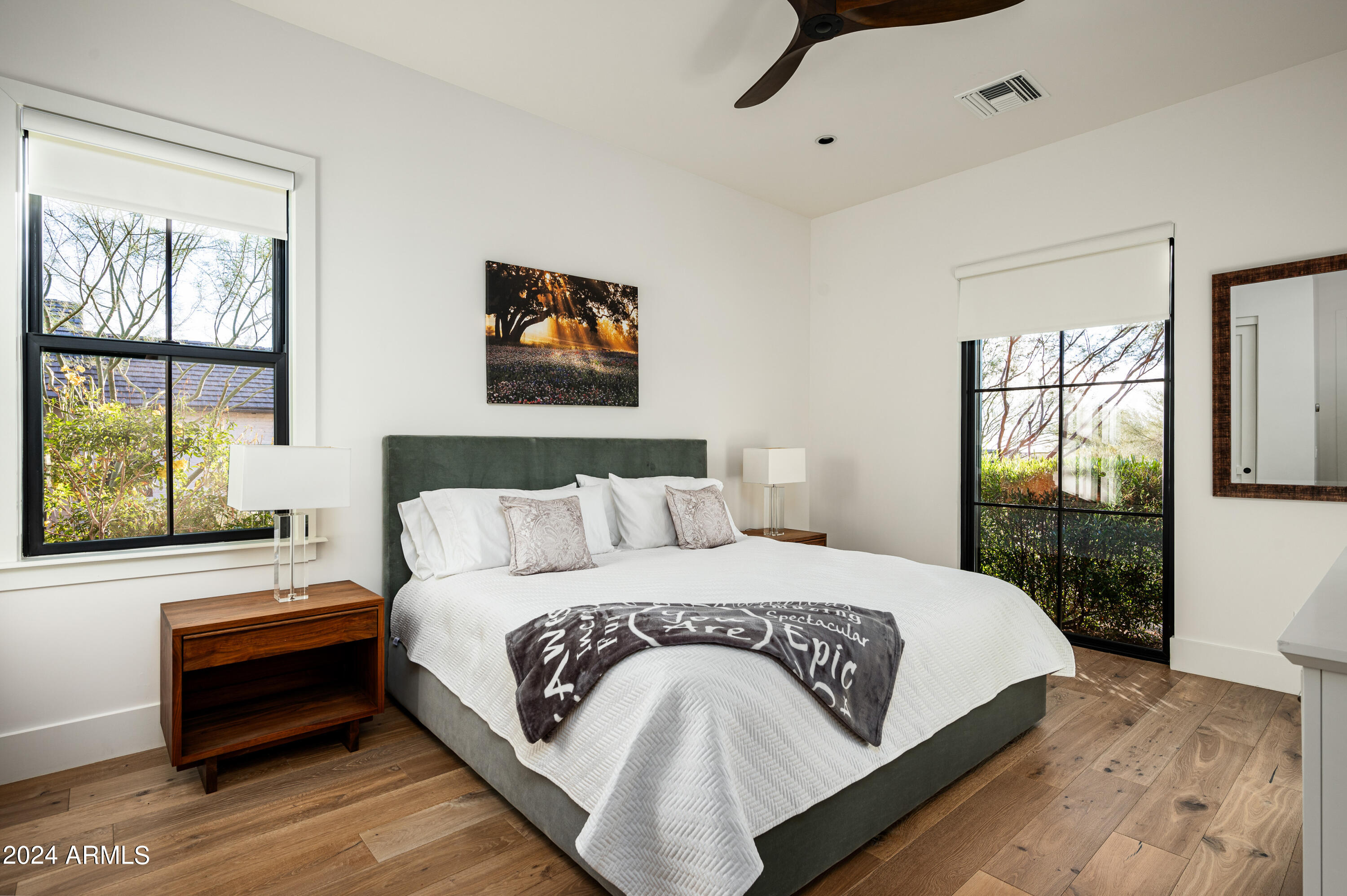 WHITE HORSE - Residential