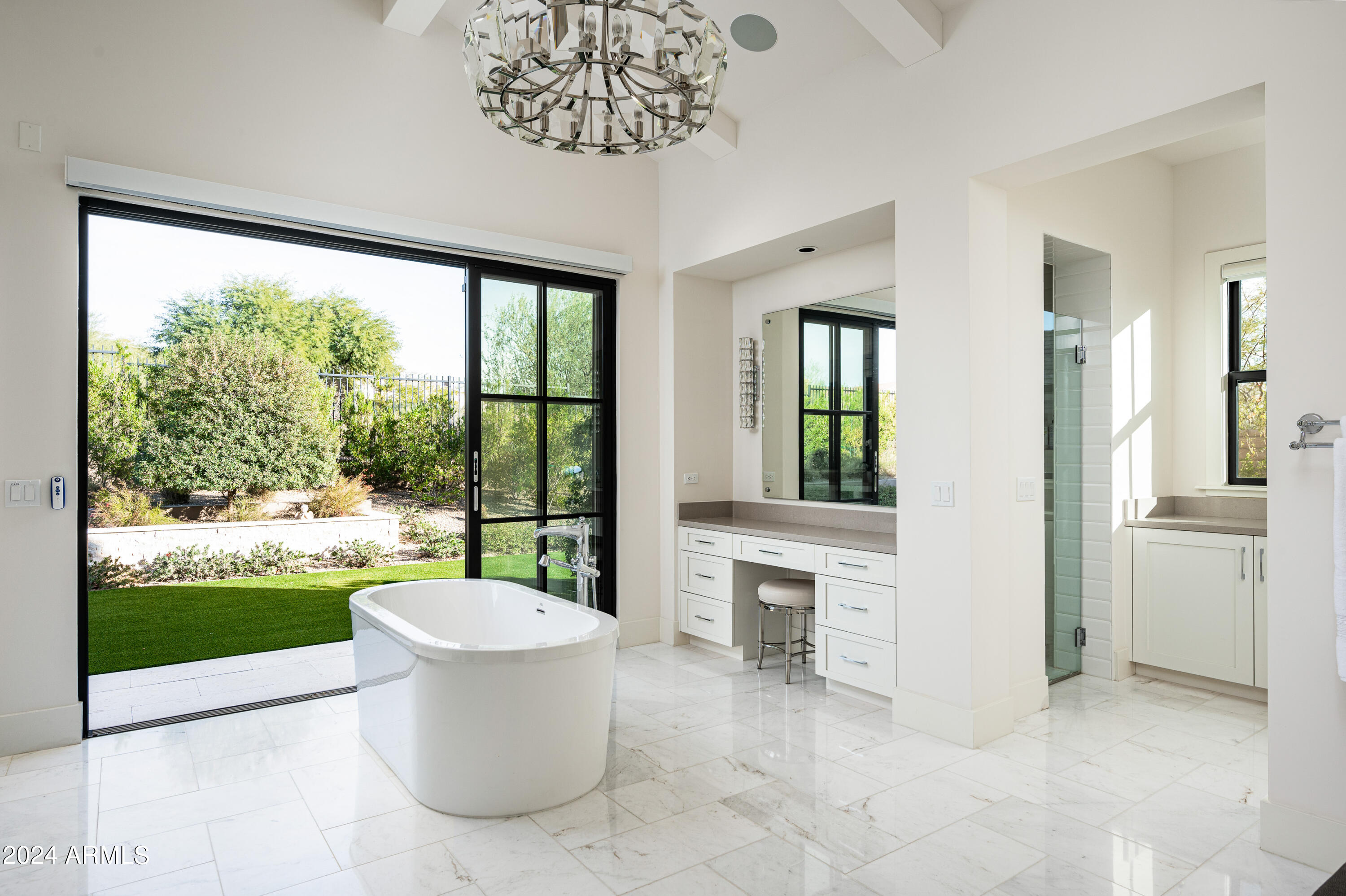 WHITE HORSE - Residential