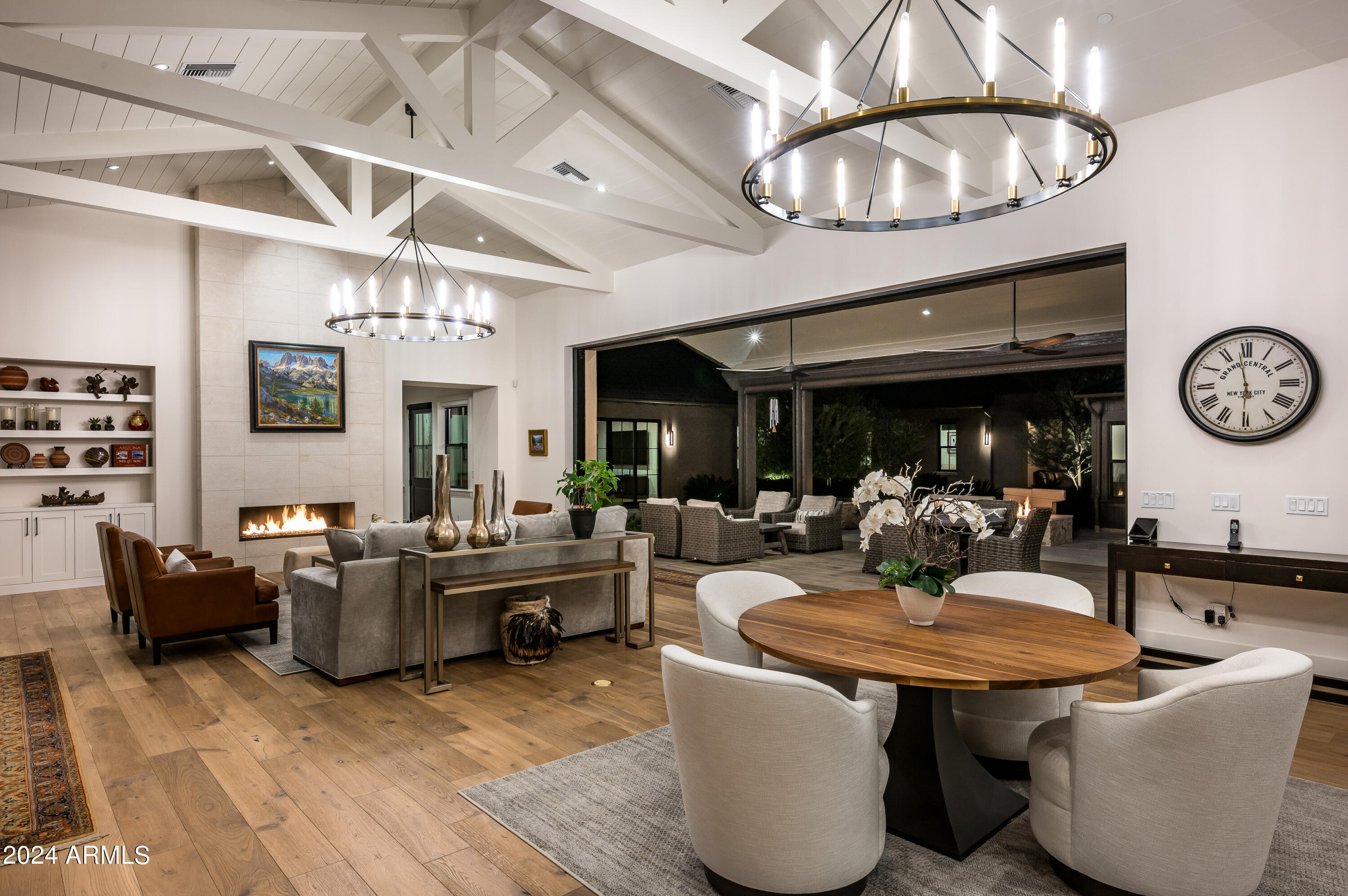 WHITE HORSE - Residential