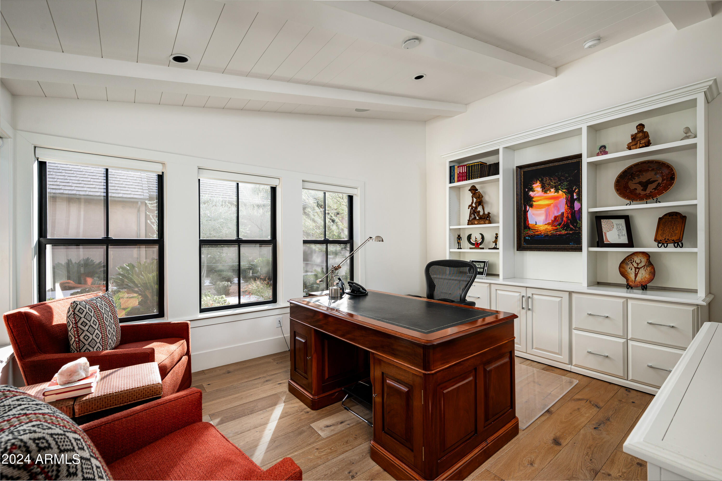 WHITE HORSE - Residential