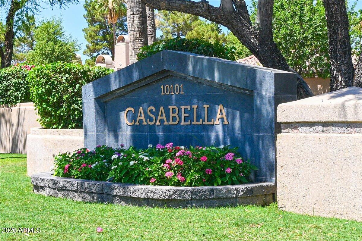CASABELLA CONDOMINIUMS - Residential