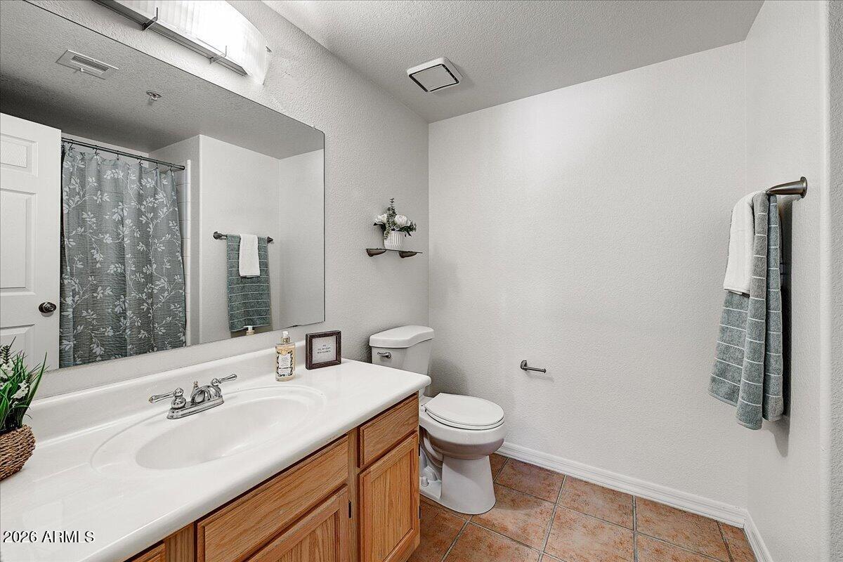 CASABELLA CONDOMINIUMS - Residential