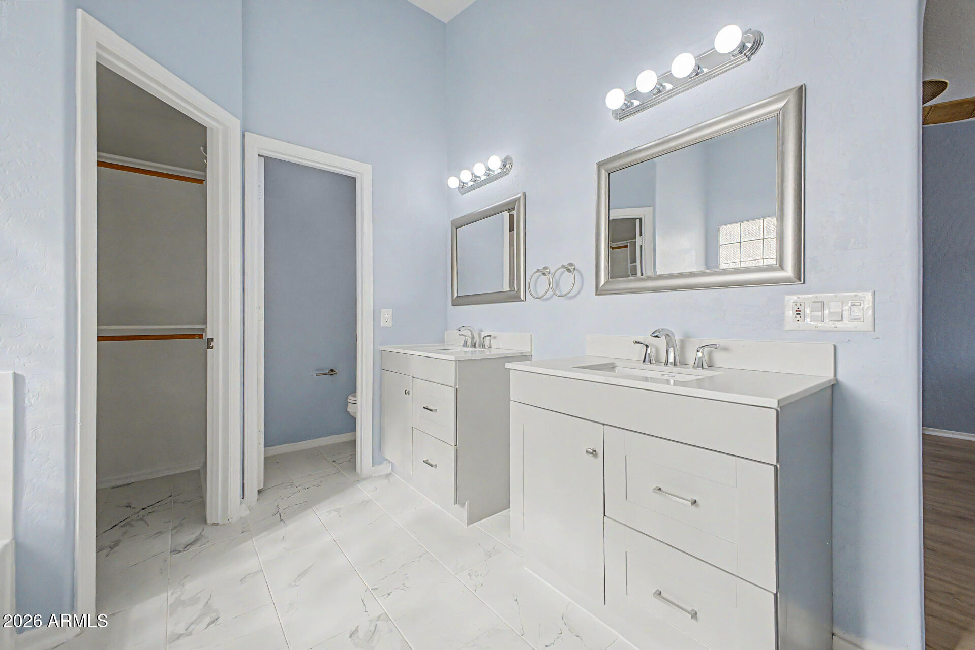 MERIDIAN HILLS UNIT 2 - Residential
