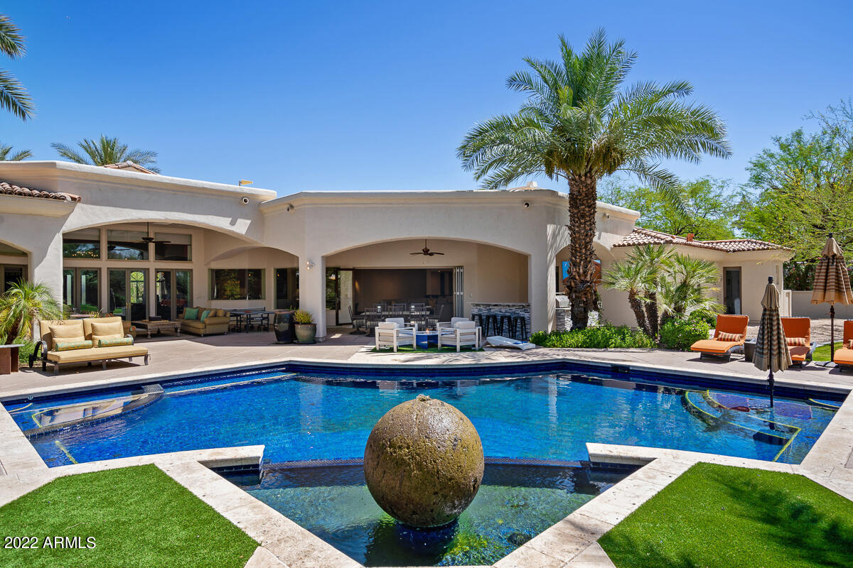 CINCO SERROS LOTS 9 & 10 - Residential