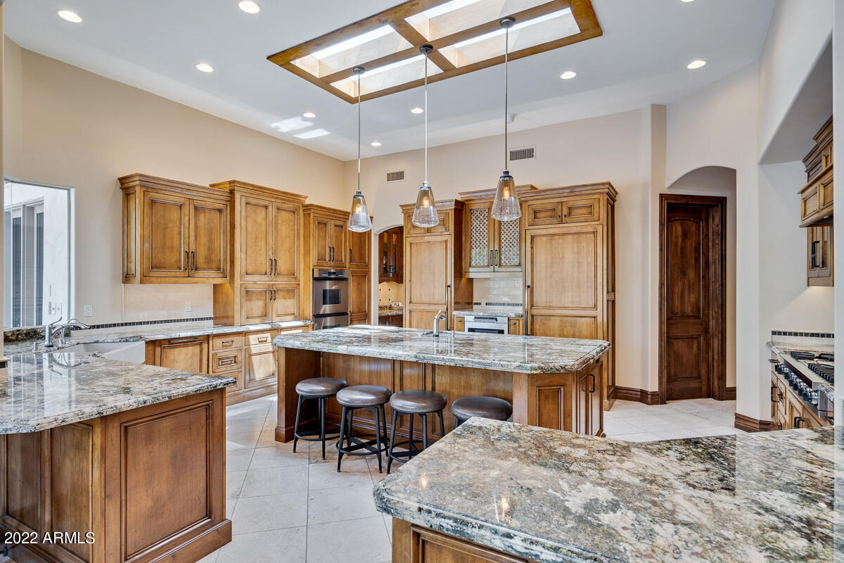 CINCO SERROS LOTS 9 & 10 - Residential