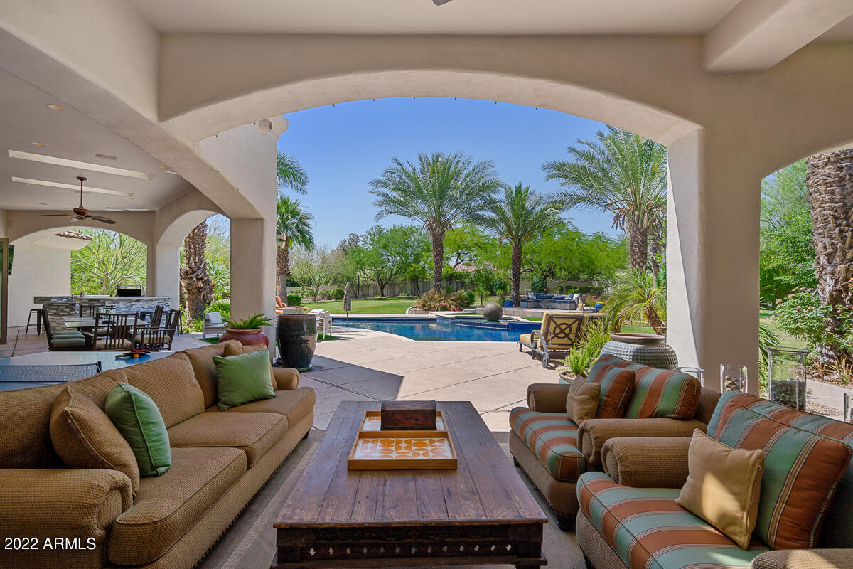 CINCO SERROS LOTS 9 & 10 - Residential