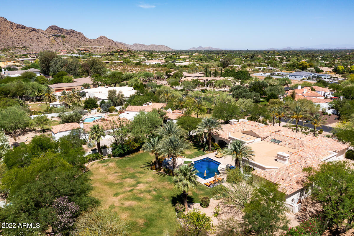 CINCO SERROS LOTS 9 & 10 - Residential