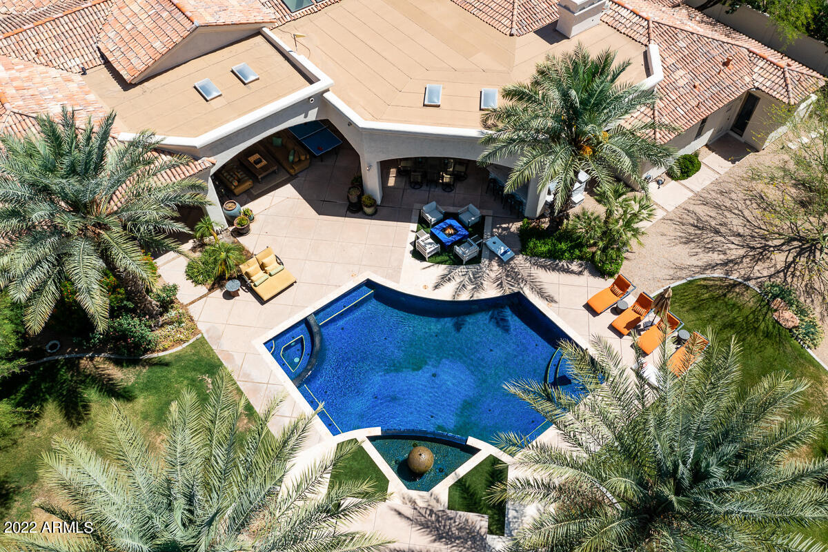 CINCO SERROS LOTS 9 & 10 - Residential