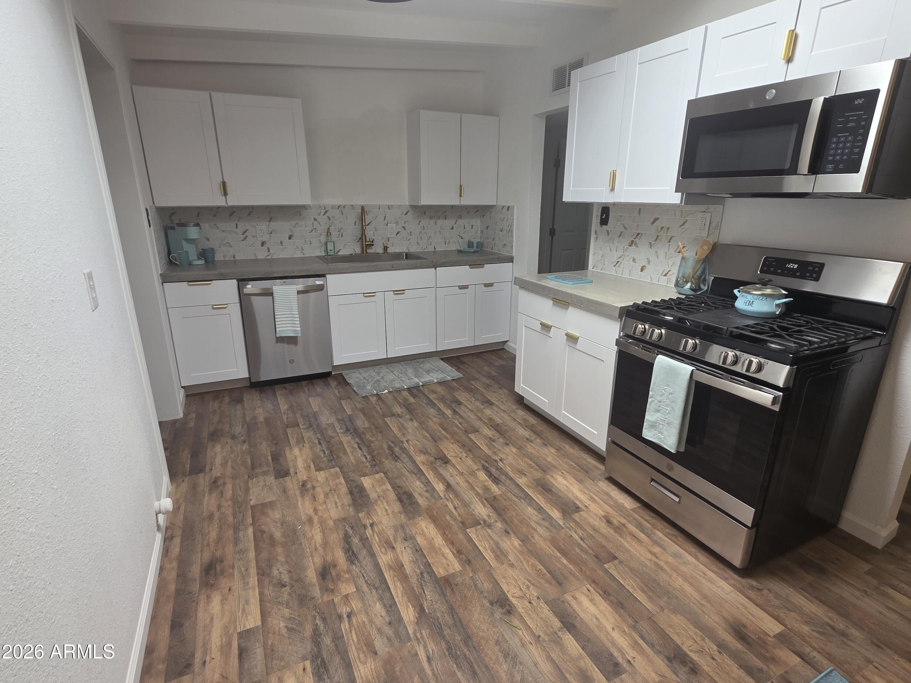 HUACHUCA VISTA - Residential