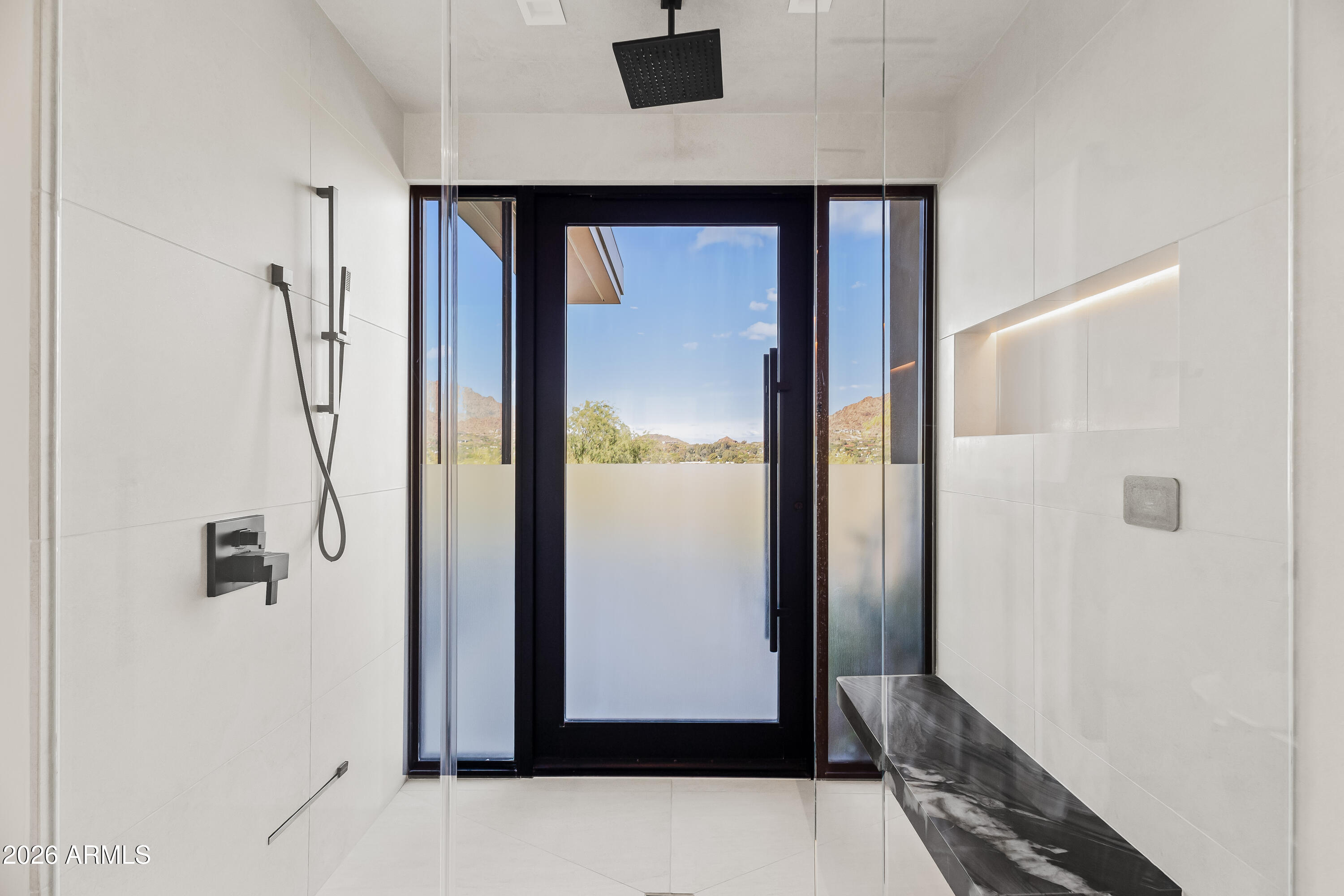 MIRADOR - Residential