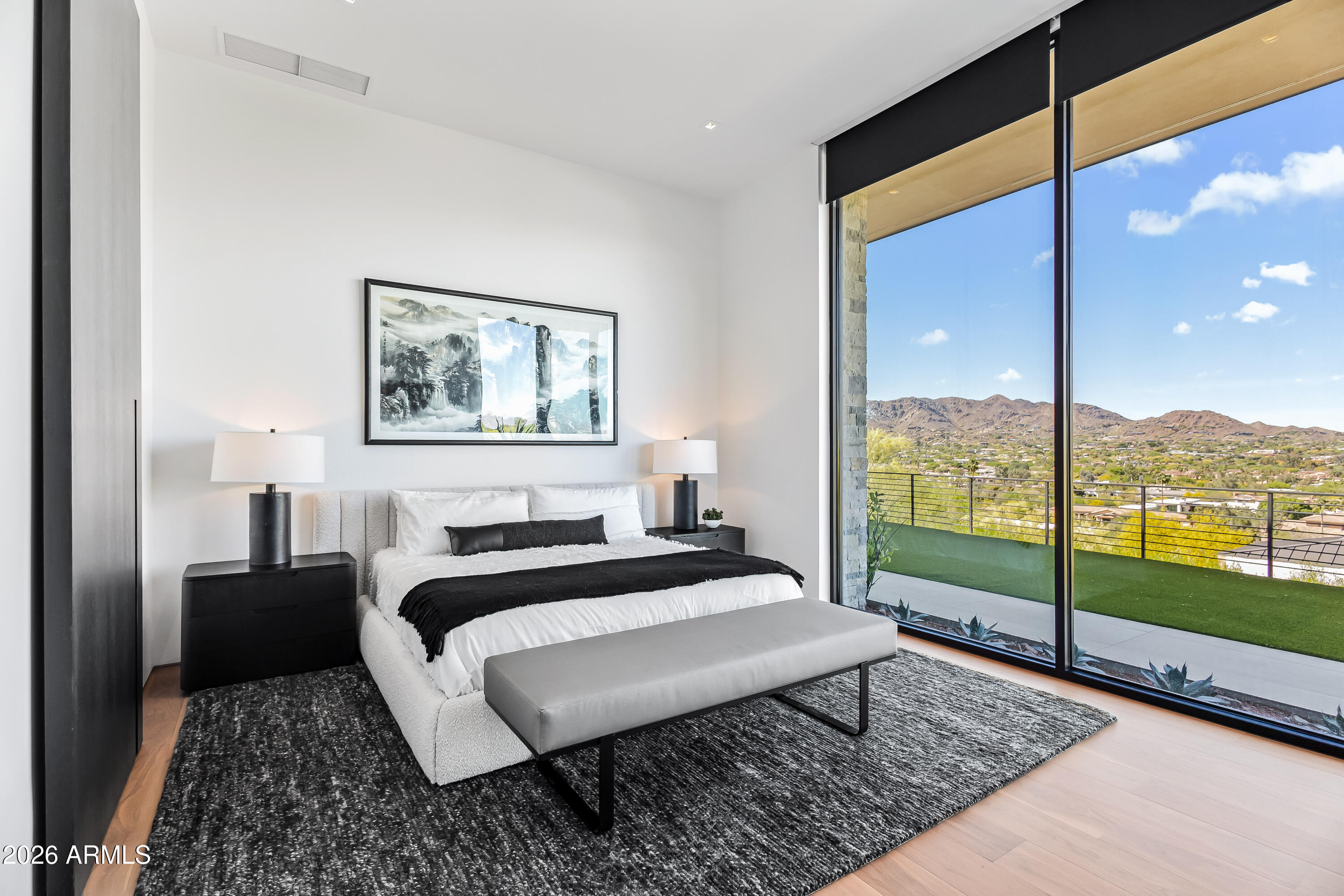 MIRADOR - Residential