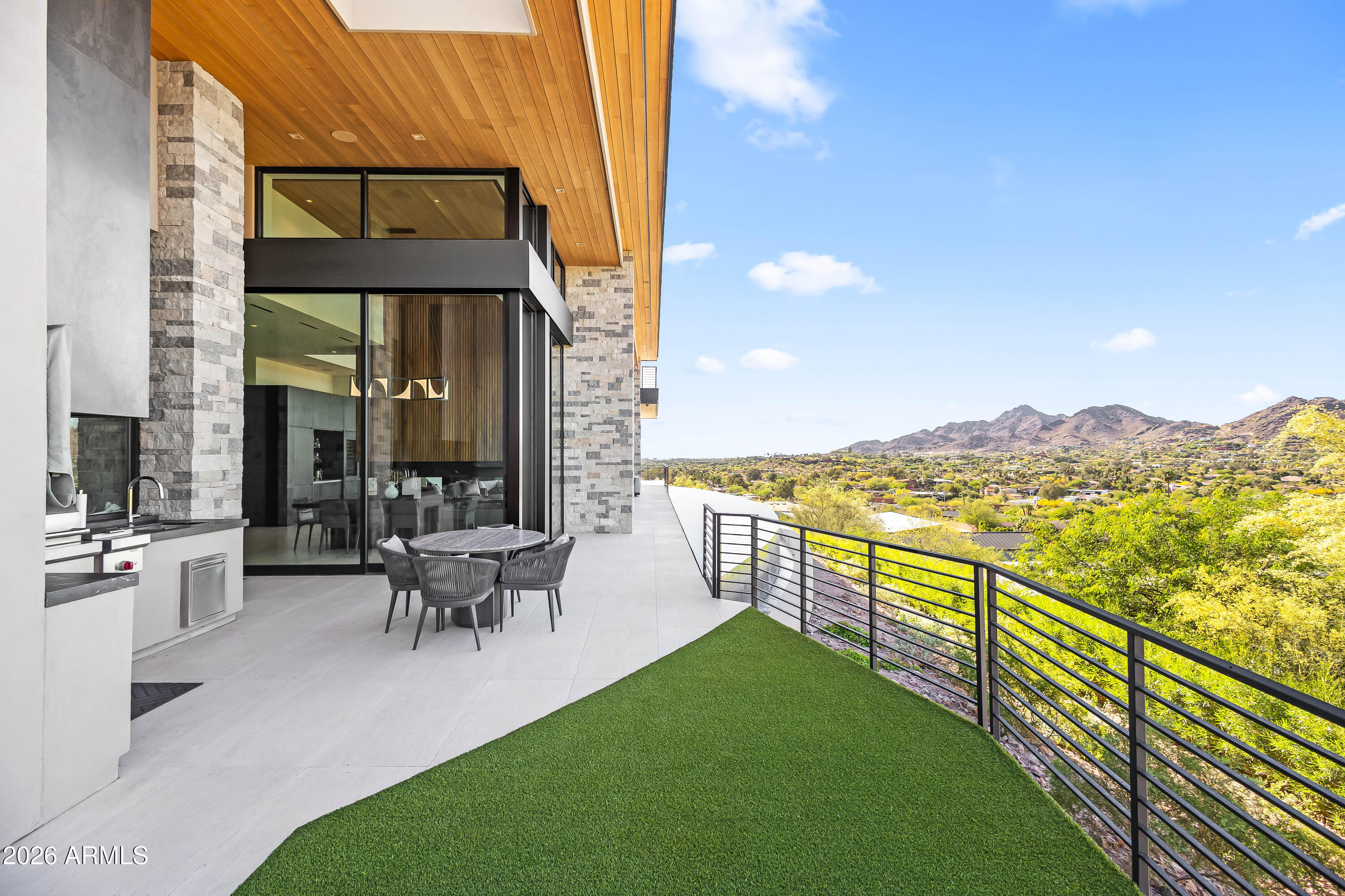 MIRADOR - Residential
